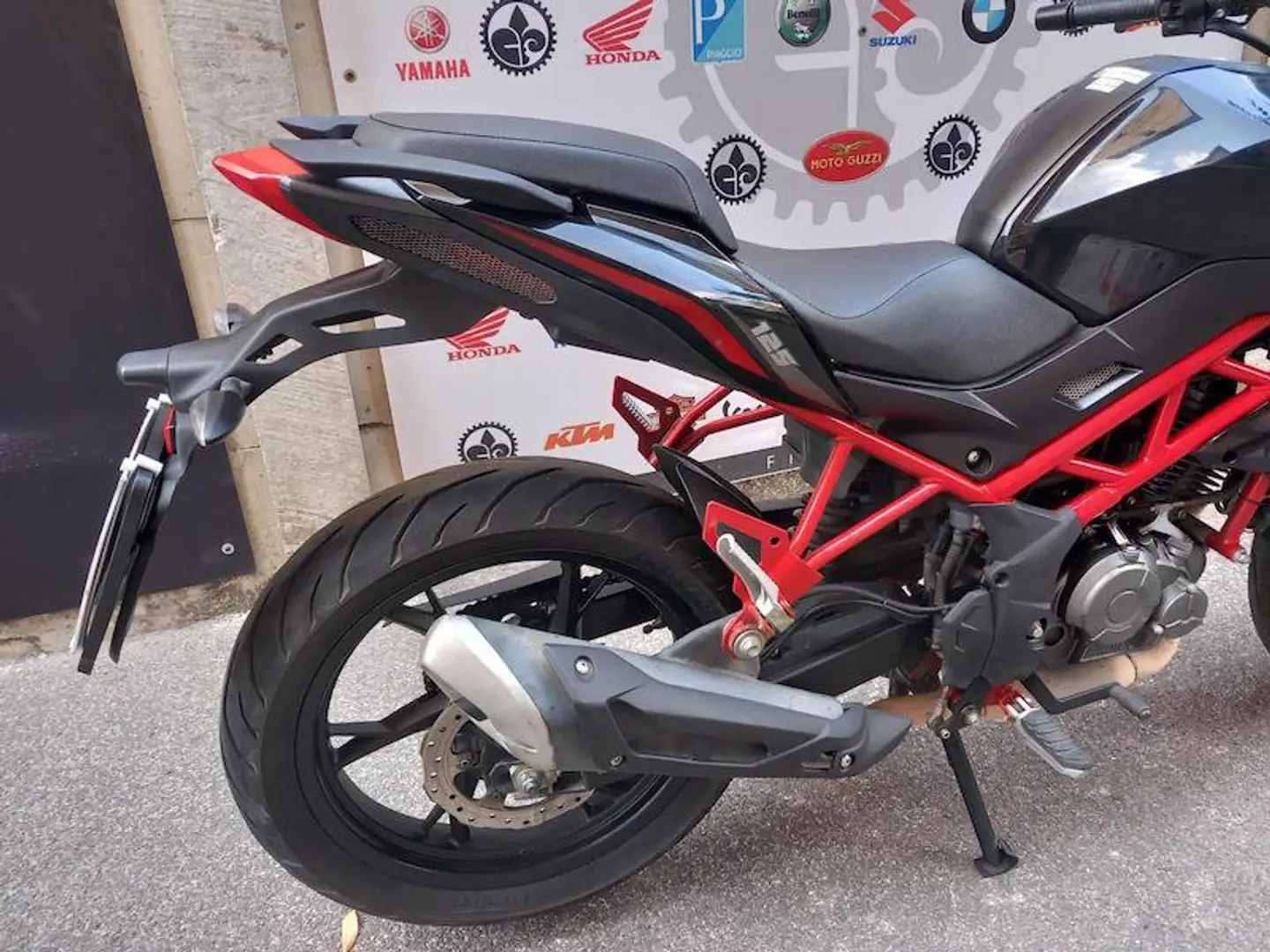 Benelli BN 125 - 2
