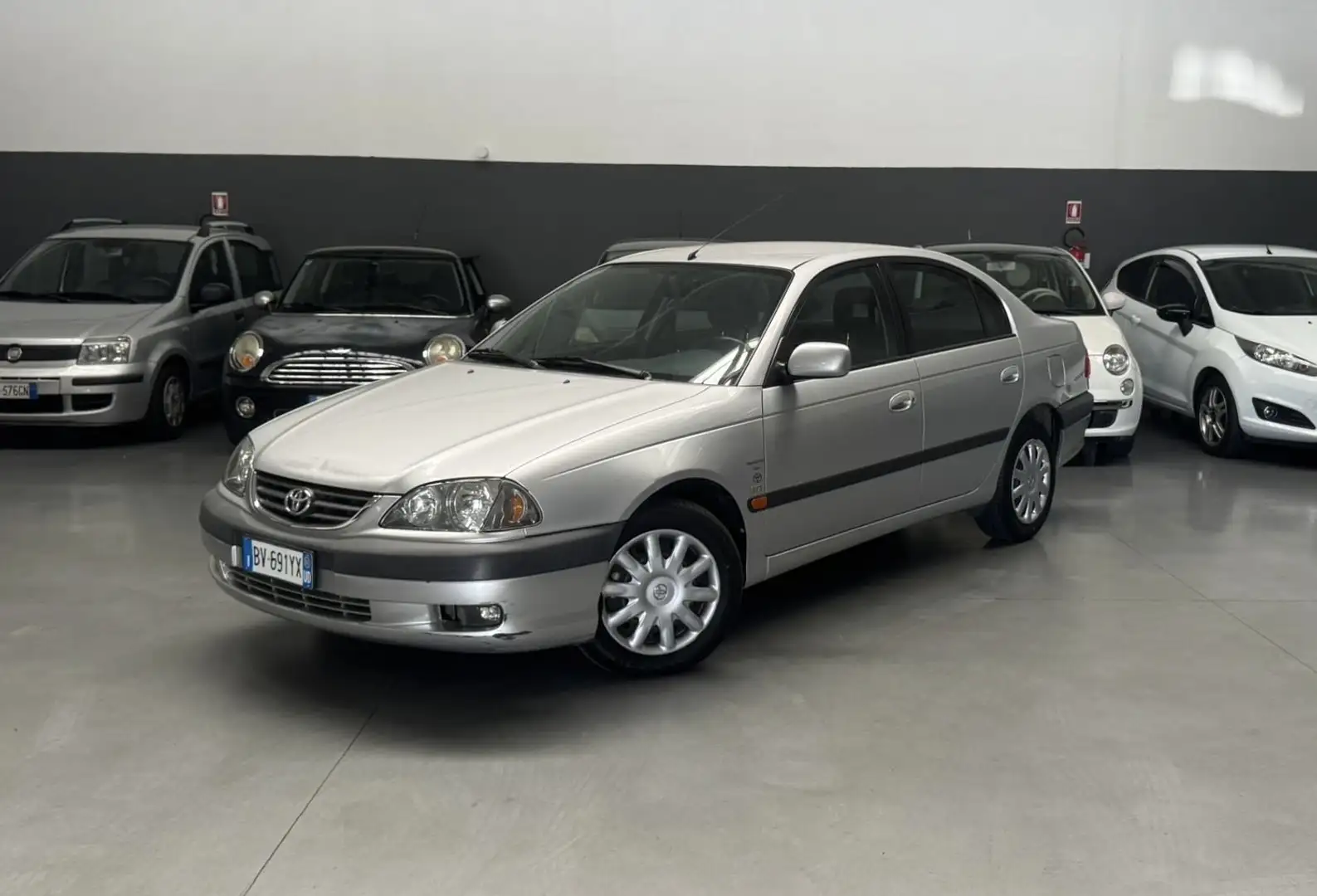 Toyota Avensis 2.0 16v benzina - 2