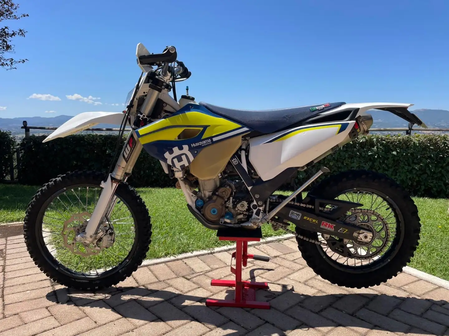 Husqvarna FE 350 My 2016 Bílá - 2