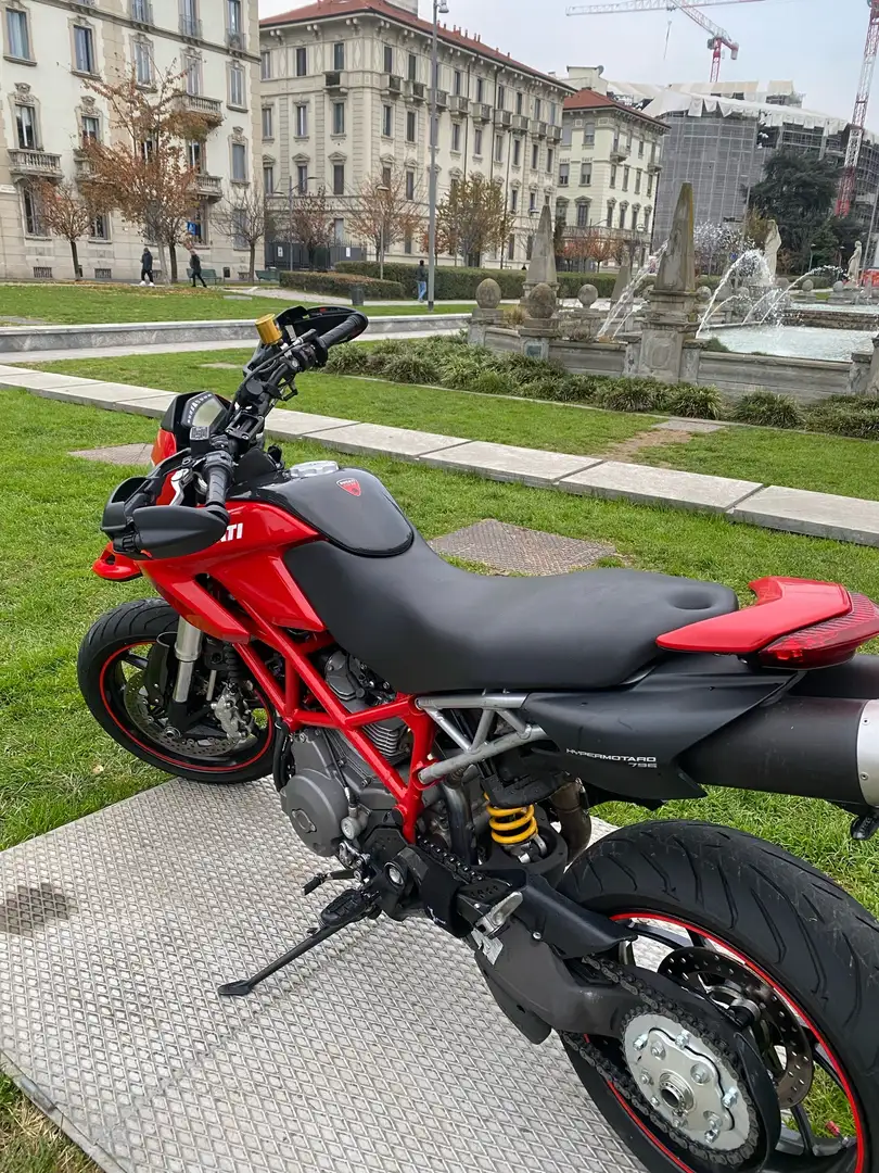 Ducati Hypermotard 796 Piros - 2