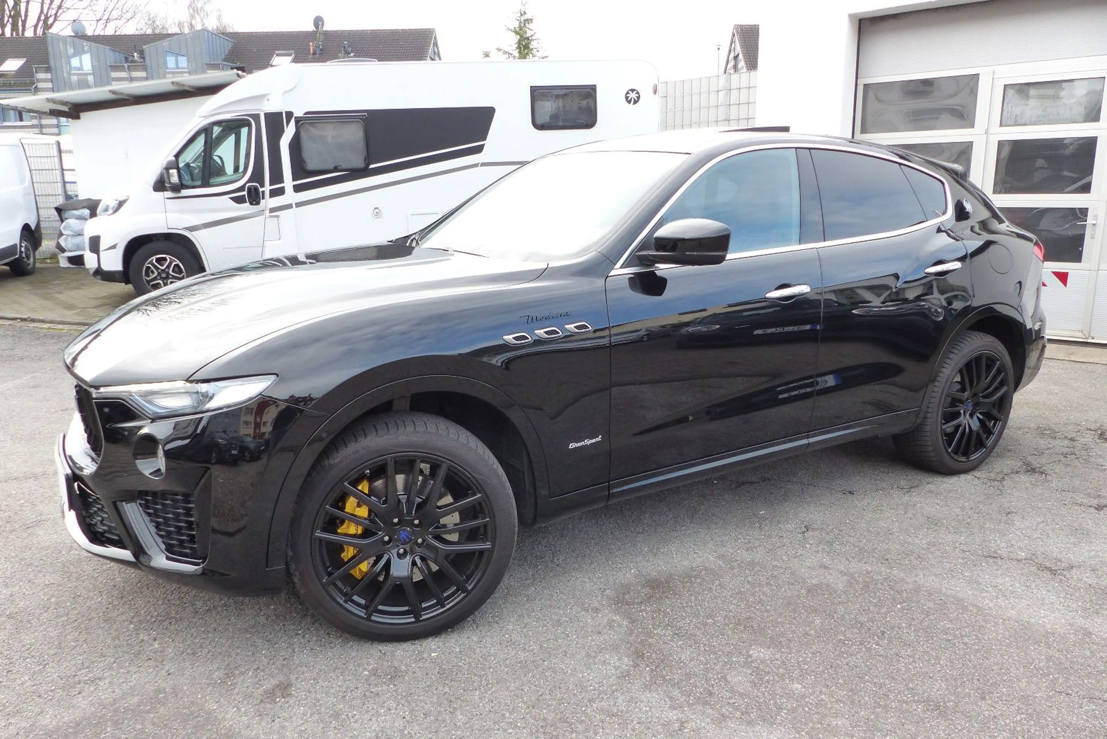 Maserati Levante Q4 Modena, Leder rot, SD — photo 3