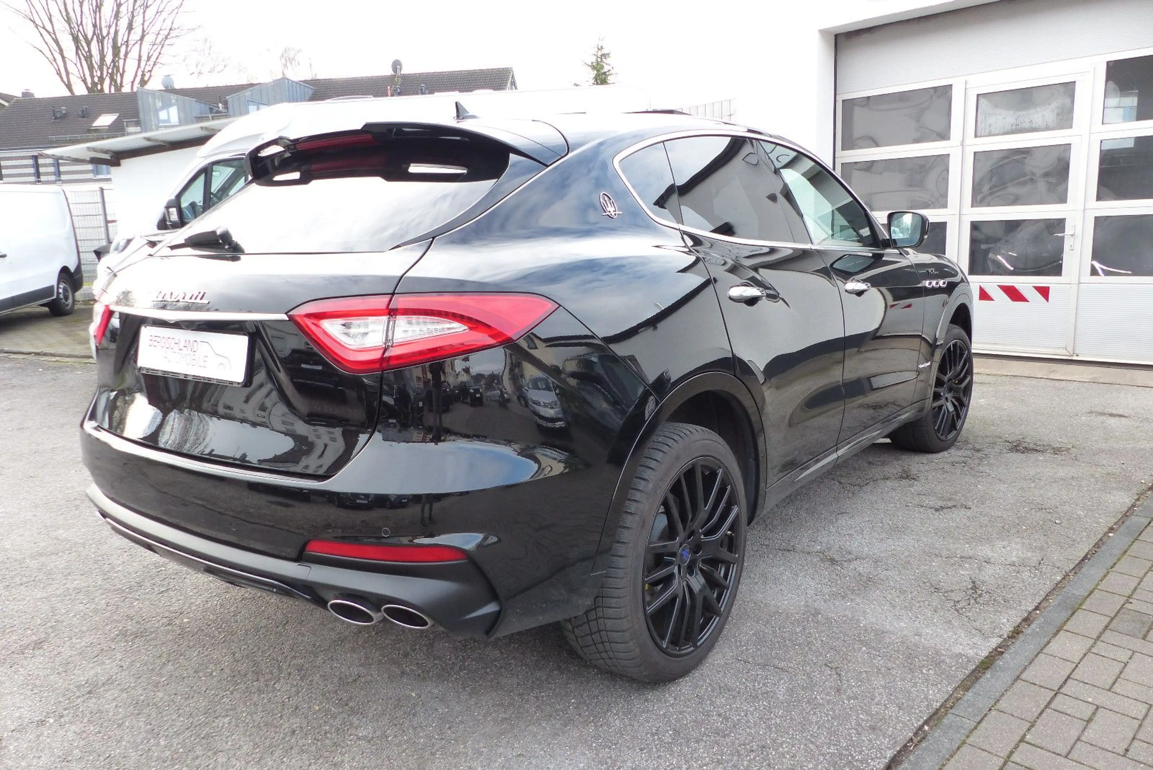 Maserati Levante Q4 Modena, Leder rot, SD — photo 7