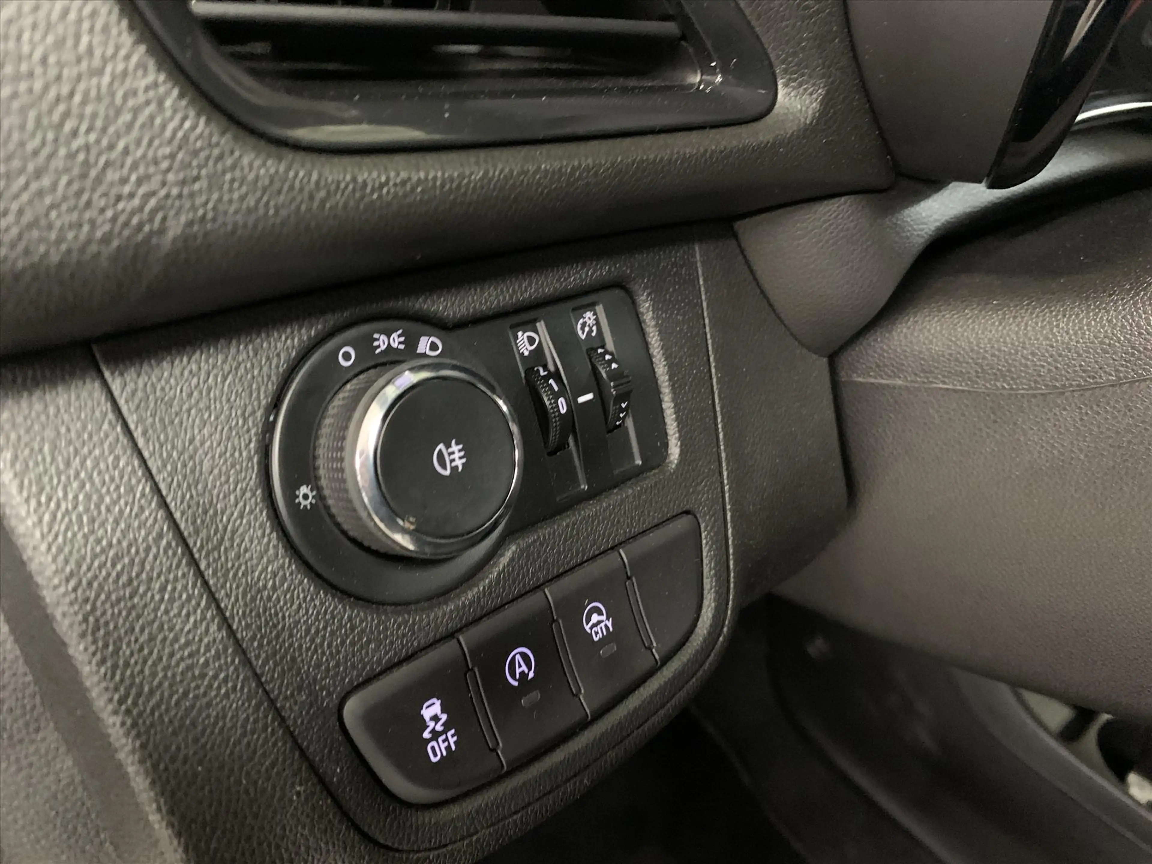 Opel Karl 1.0 Start/Stop 75pk 120 Jaar Edition — photo 9