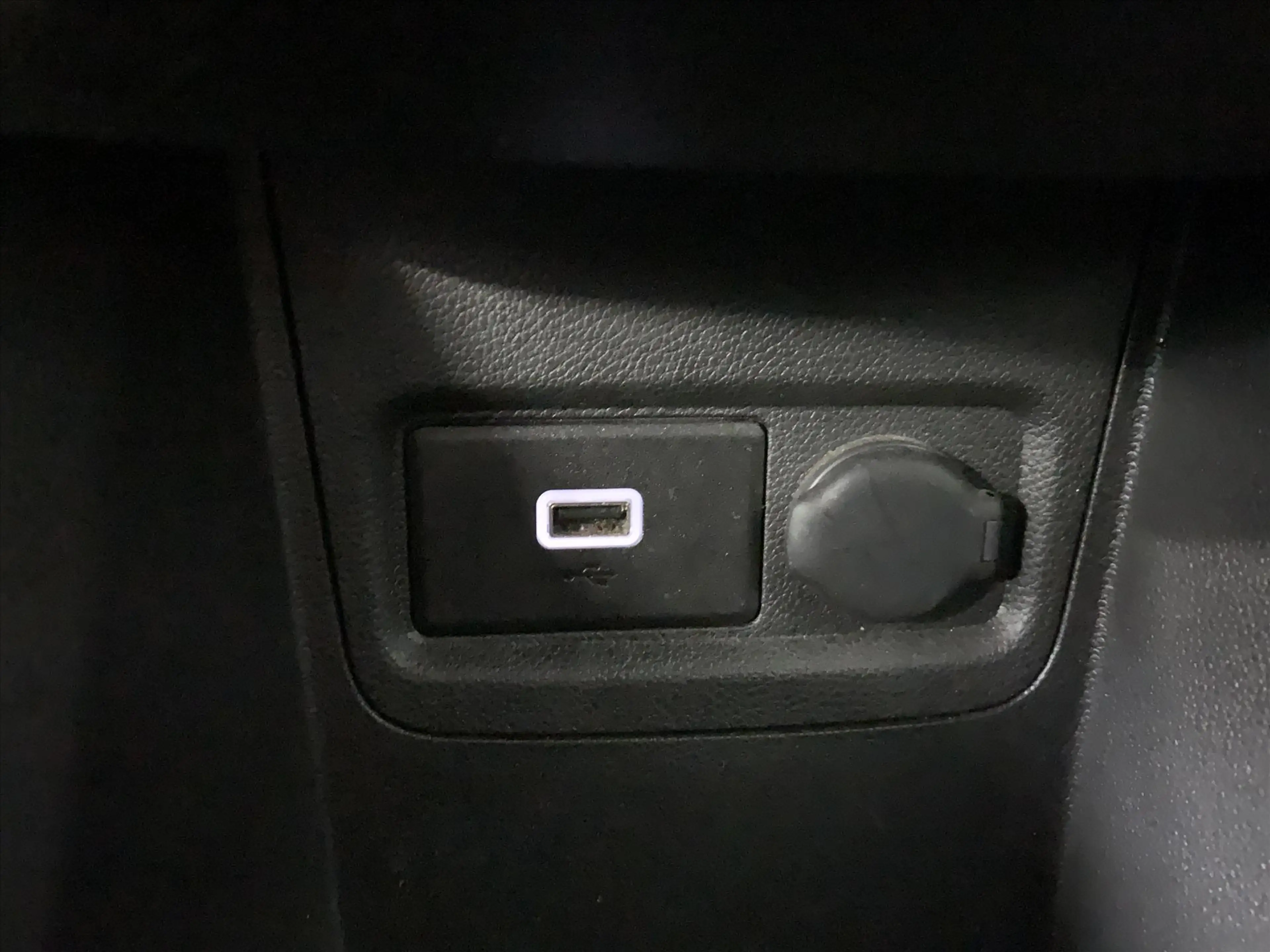 Opel Karl 1.0 Start/Stop 75pk 120 Jaar Edition — photo 12