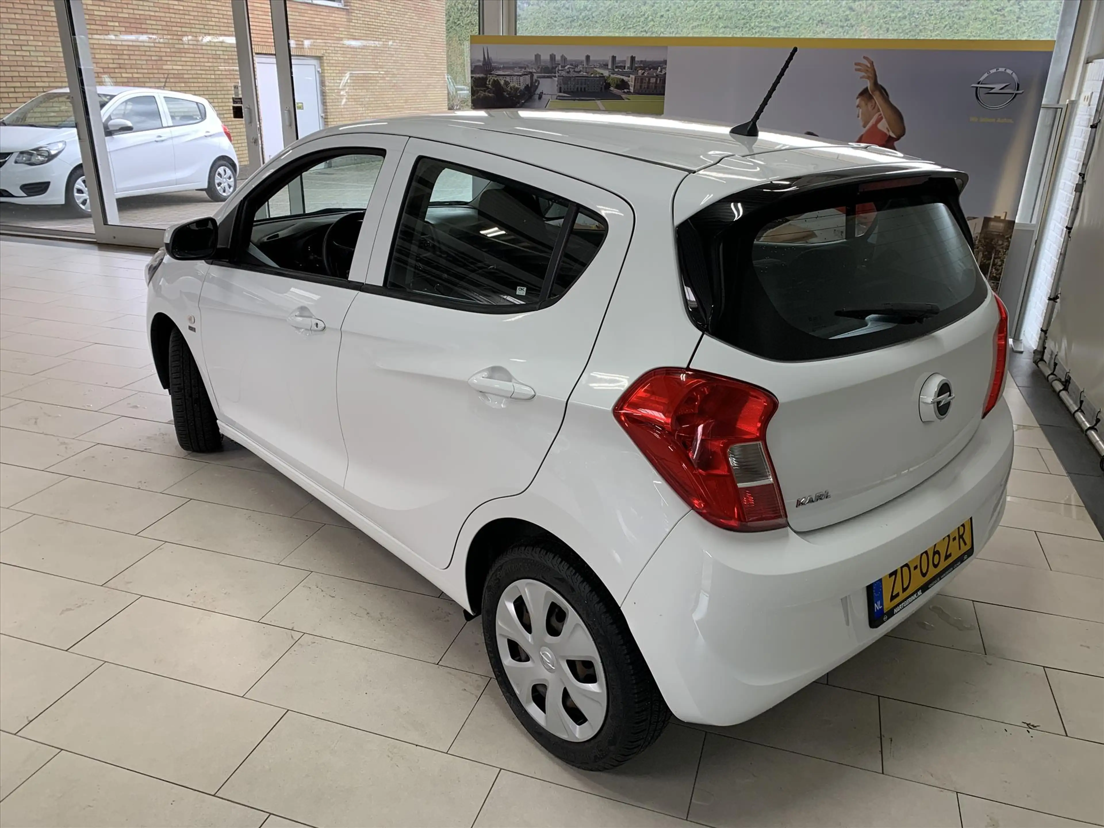 Opel Karl 1.0 Start/Stop 75pk 120 Jaar Edition — photo 3
