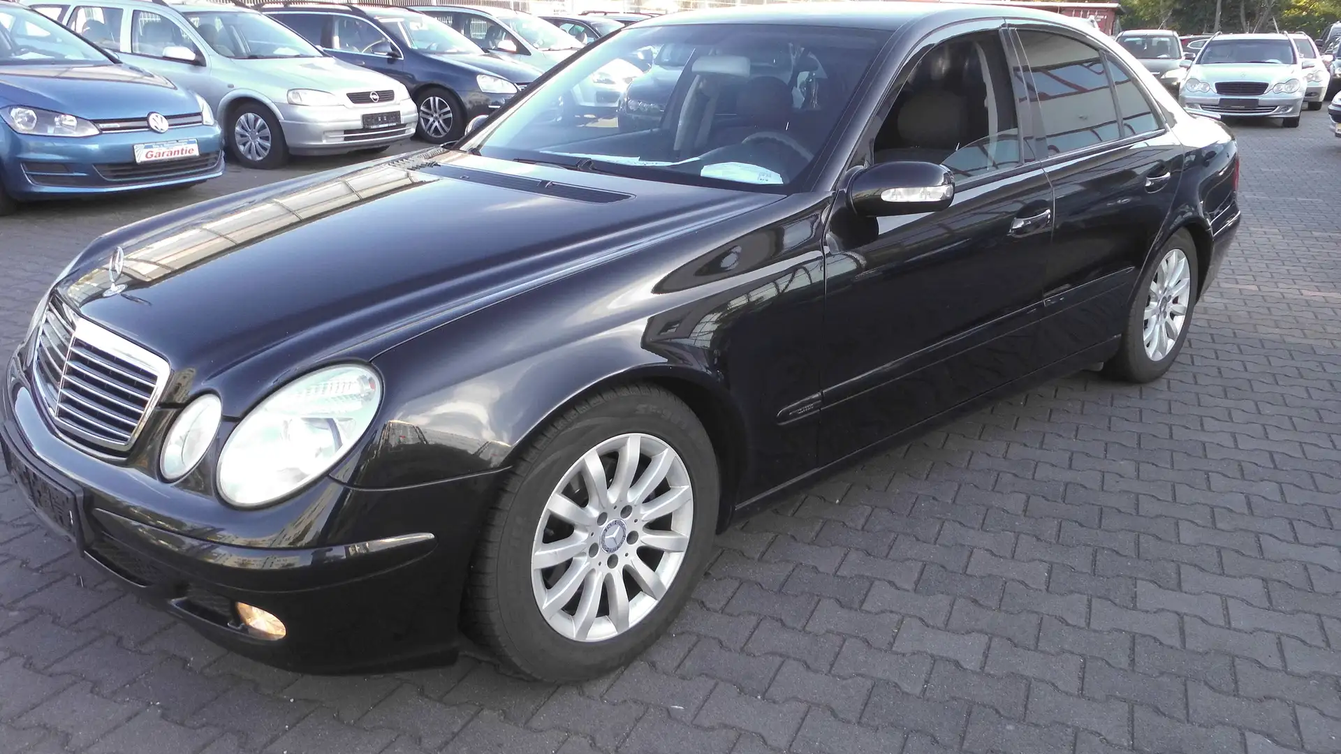 Mercedes-Benz E 200 Kompressor Classic NAVI, TEMPOMAT,  ALU 16 ZOLL. Fekete - 2