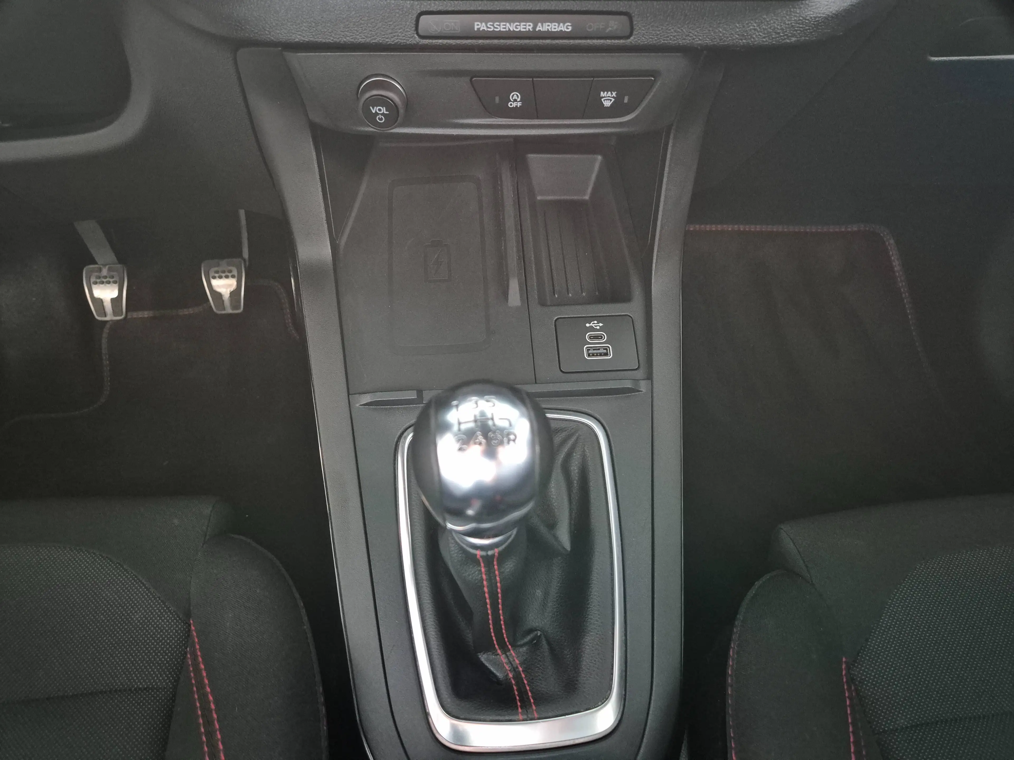 Ford Puma ST-Line Winter Allwetter CarPlay PDC hinten — photo 11