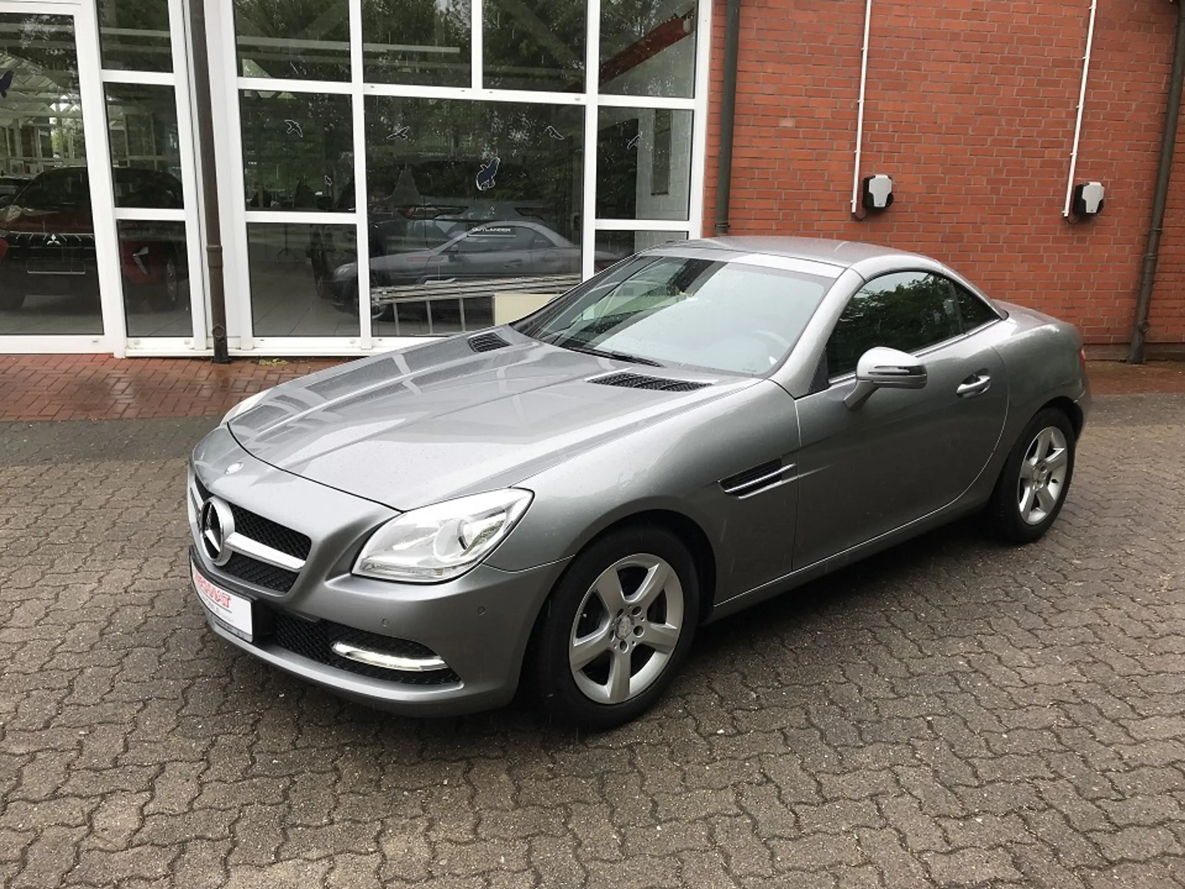 Mercedes-Benz SLK 200 BlueEFFICIENCY