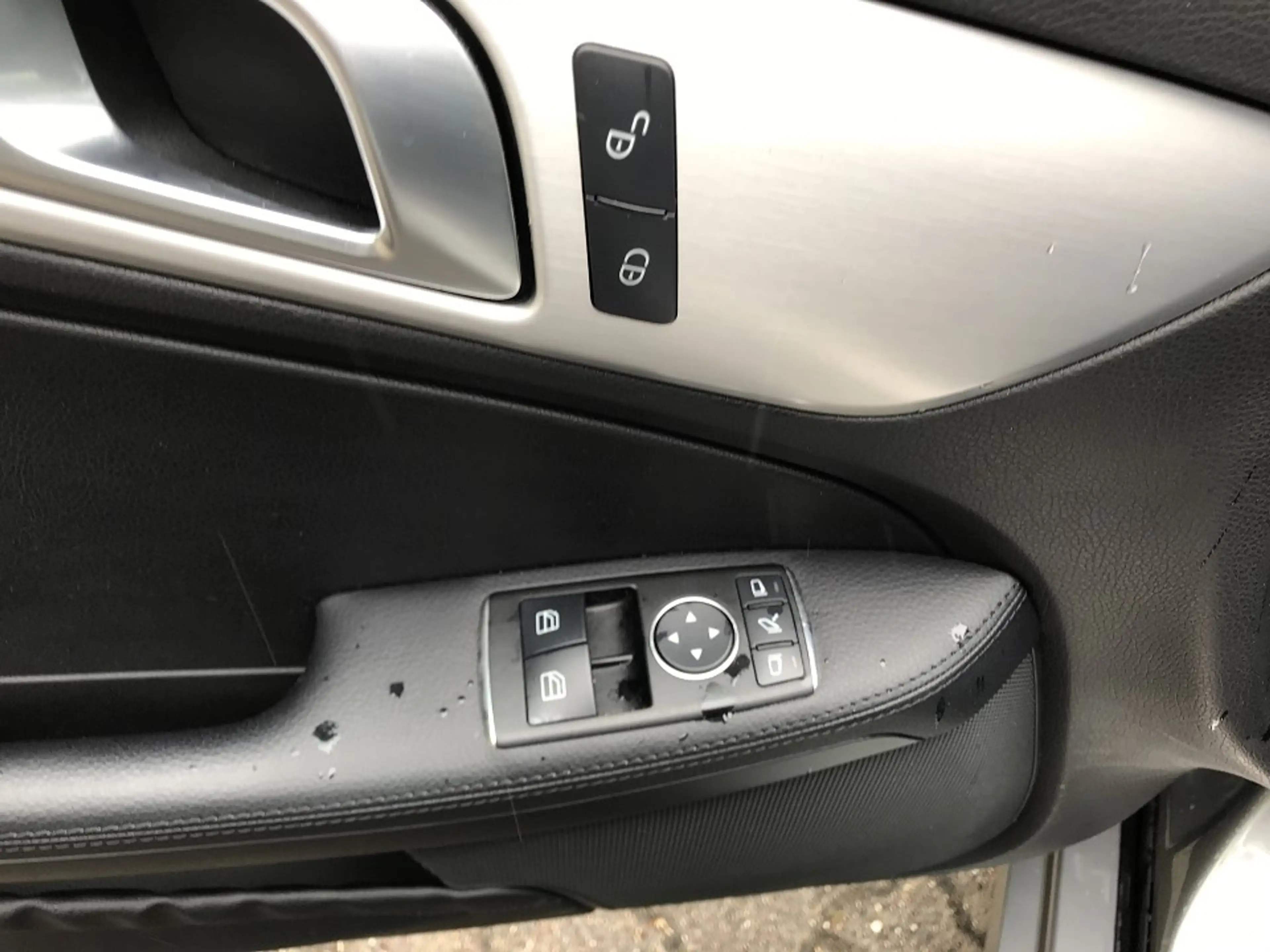 Mercedes-Benz SLK 200 BlueEFFICIENCY — photo 9