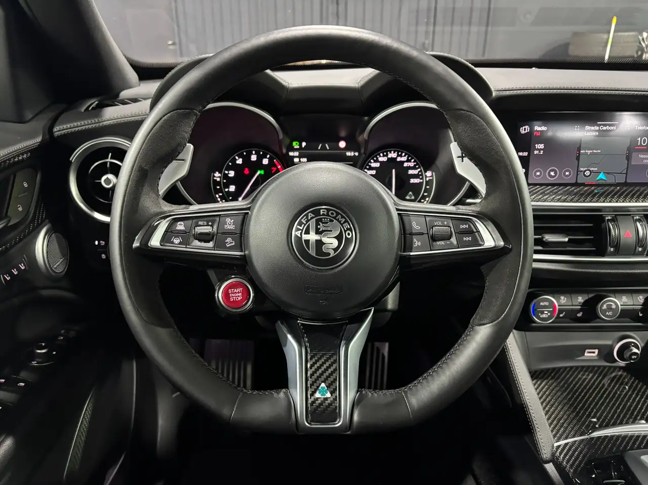 Alfa Romeo Stelvio 2022 — фото 10