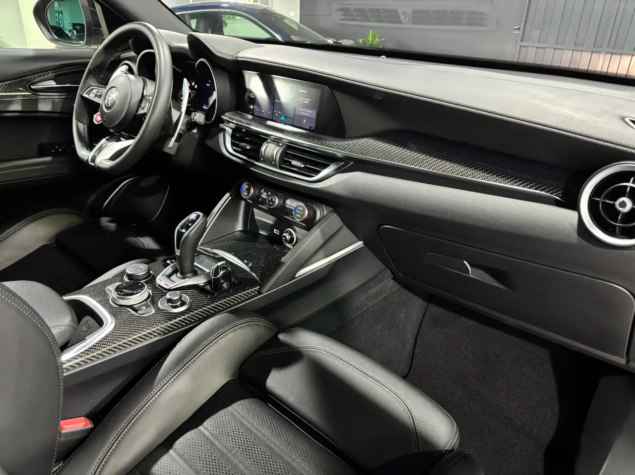 Alfa Romeo Stelvio 2022 — фото 13