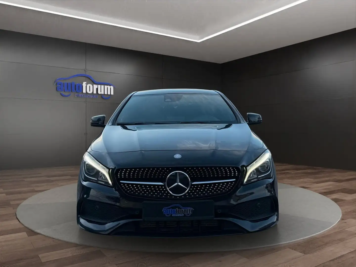 Mercedes-Benz CLA 250 4Matic AMG°EXCLUSIV°PANO°ACC°H&K Black - 2