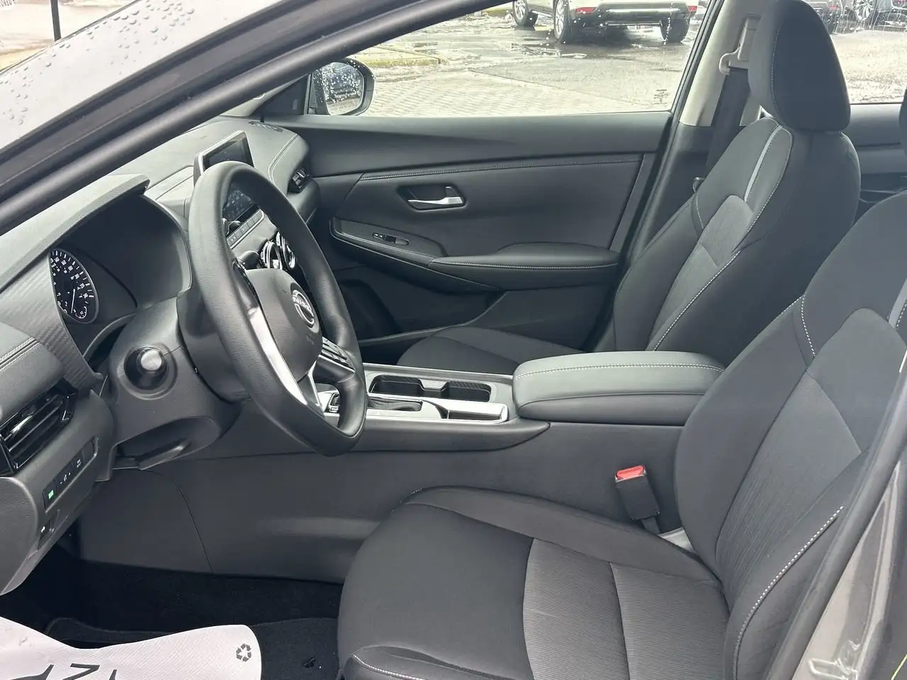 Nissan Sentra снимка Nissan Sentra