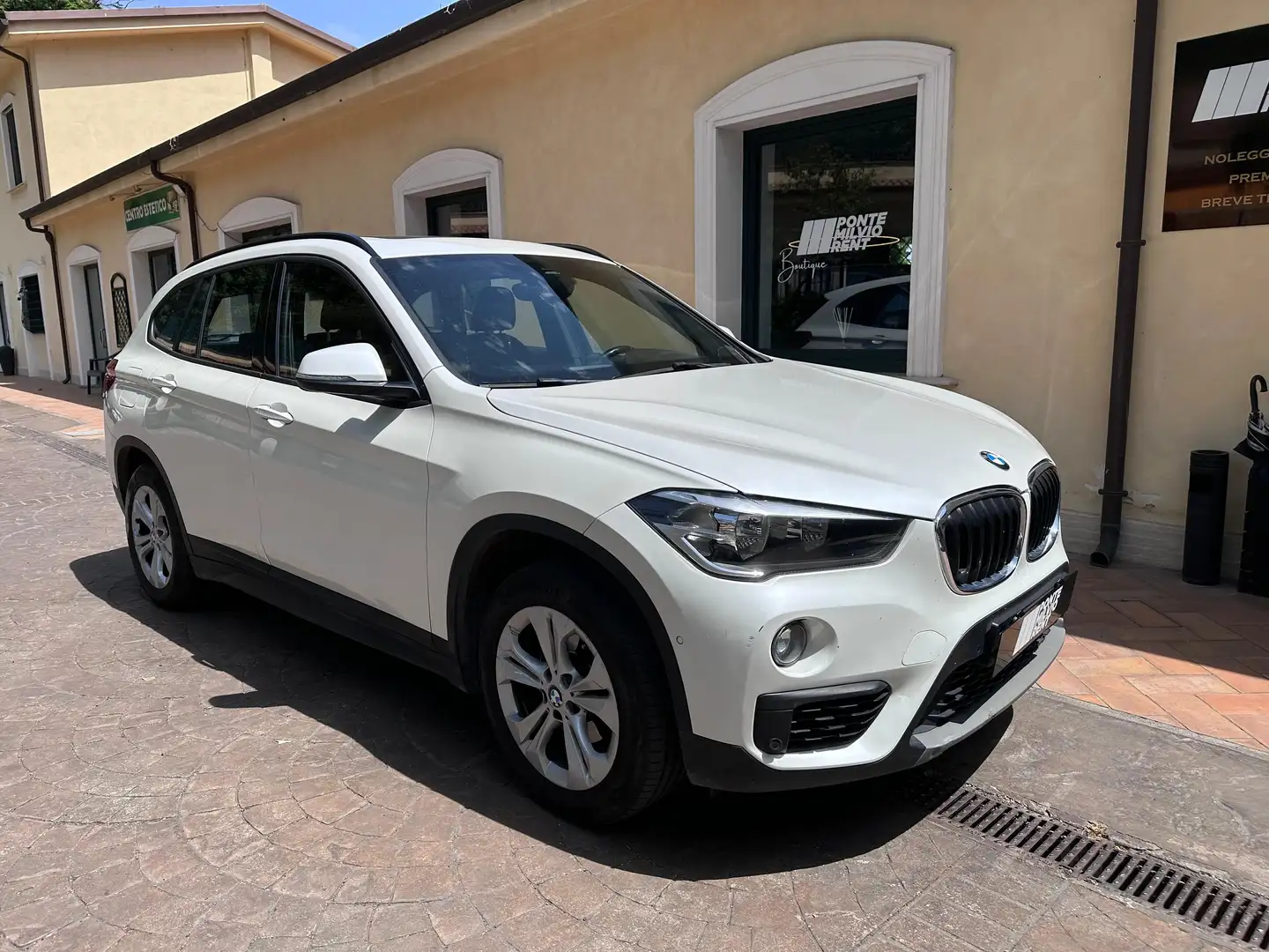 BMW X1 X1 sdrive16d Advantage Blanco - 1