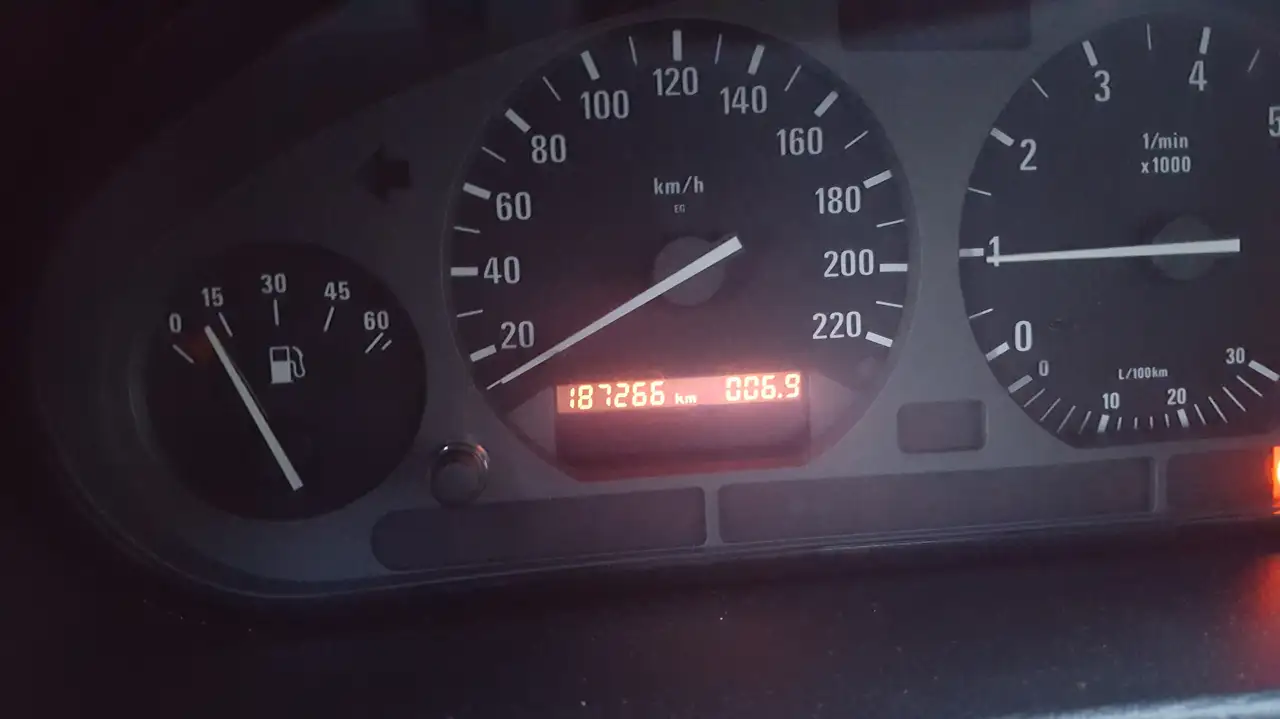 BMW 318 E 36 4 porte, foto 9