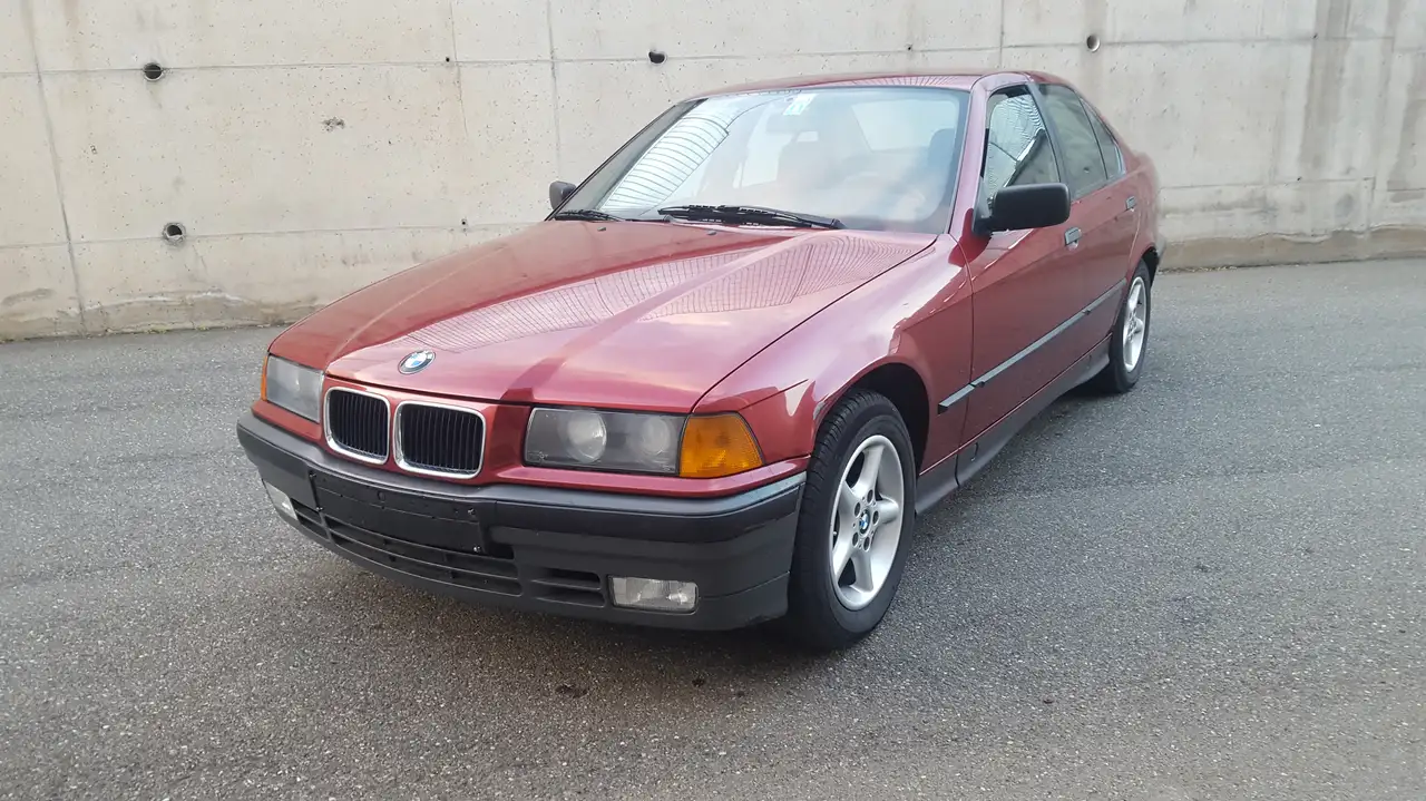 BMW 318 E 36 4 porte, foto 3