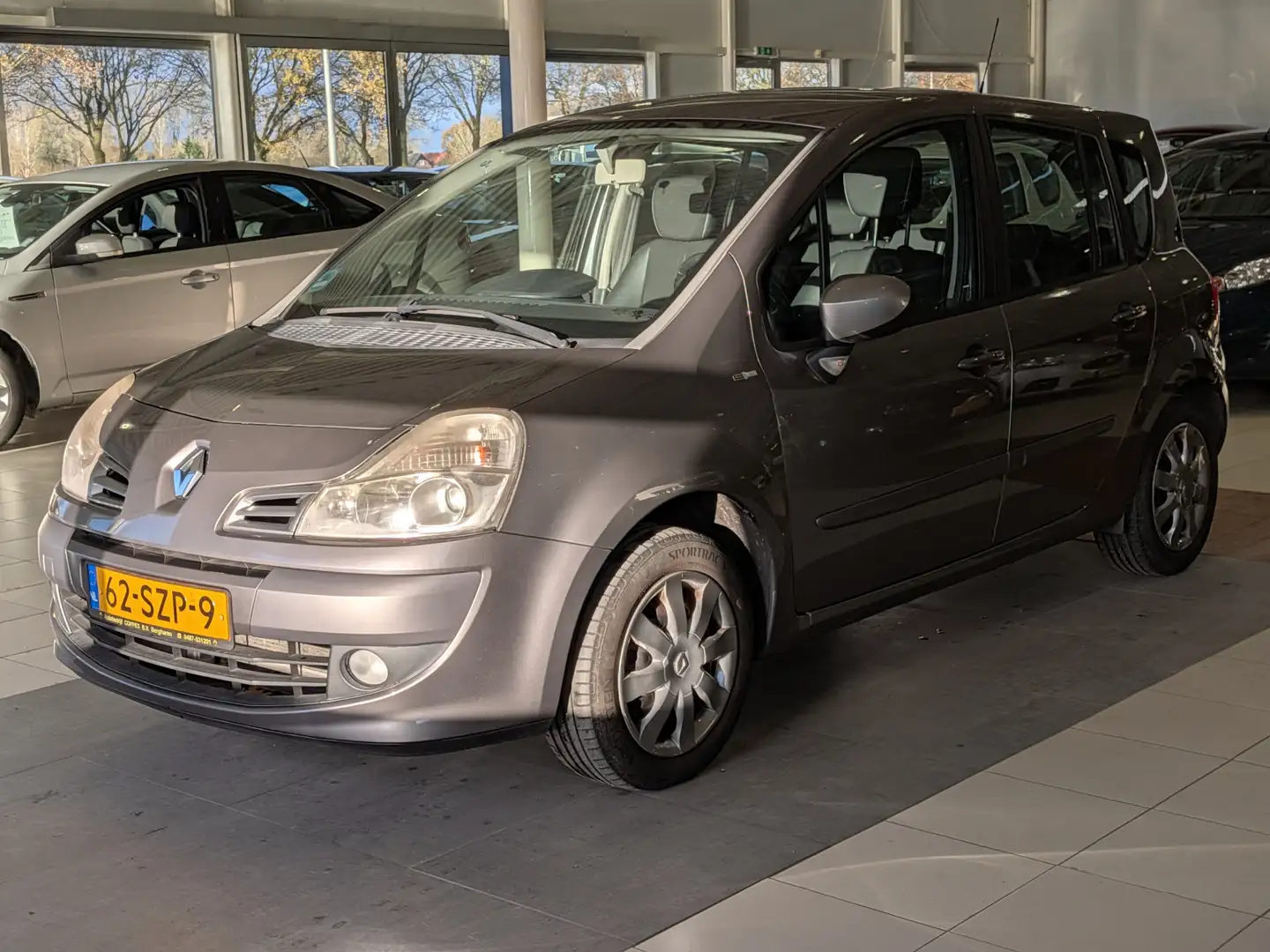 Renault Grand Modus 1.6-16V Night & Day Automaat Airco, Cruise Control Gri - 2