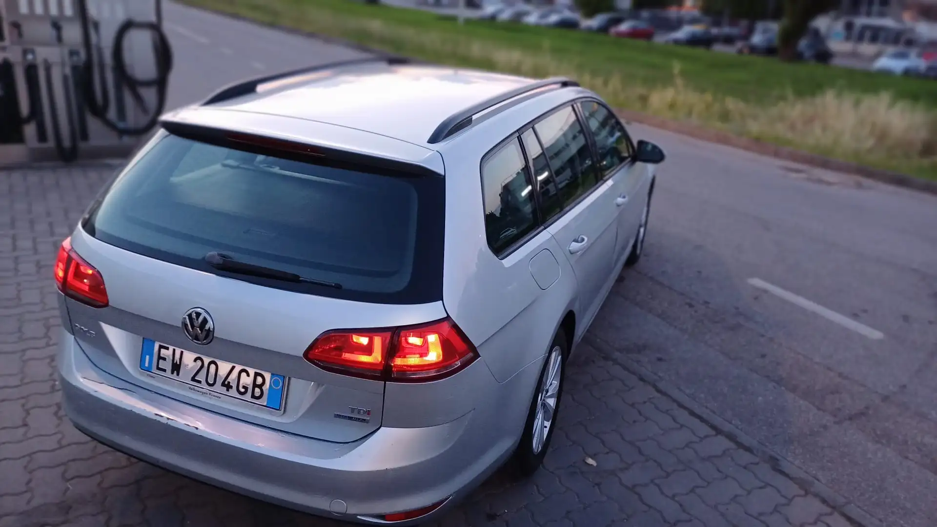 Volkswagen Golf Variant 1.6 tdi Trendline - 2