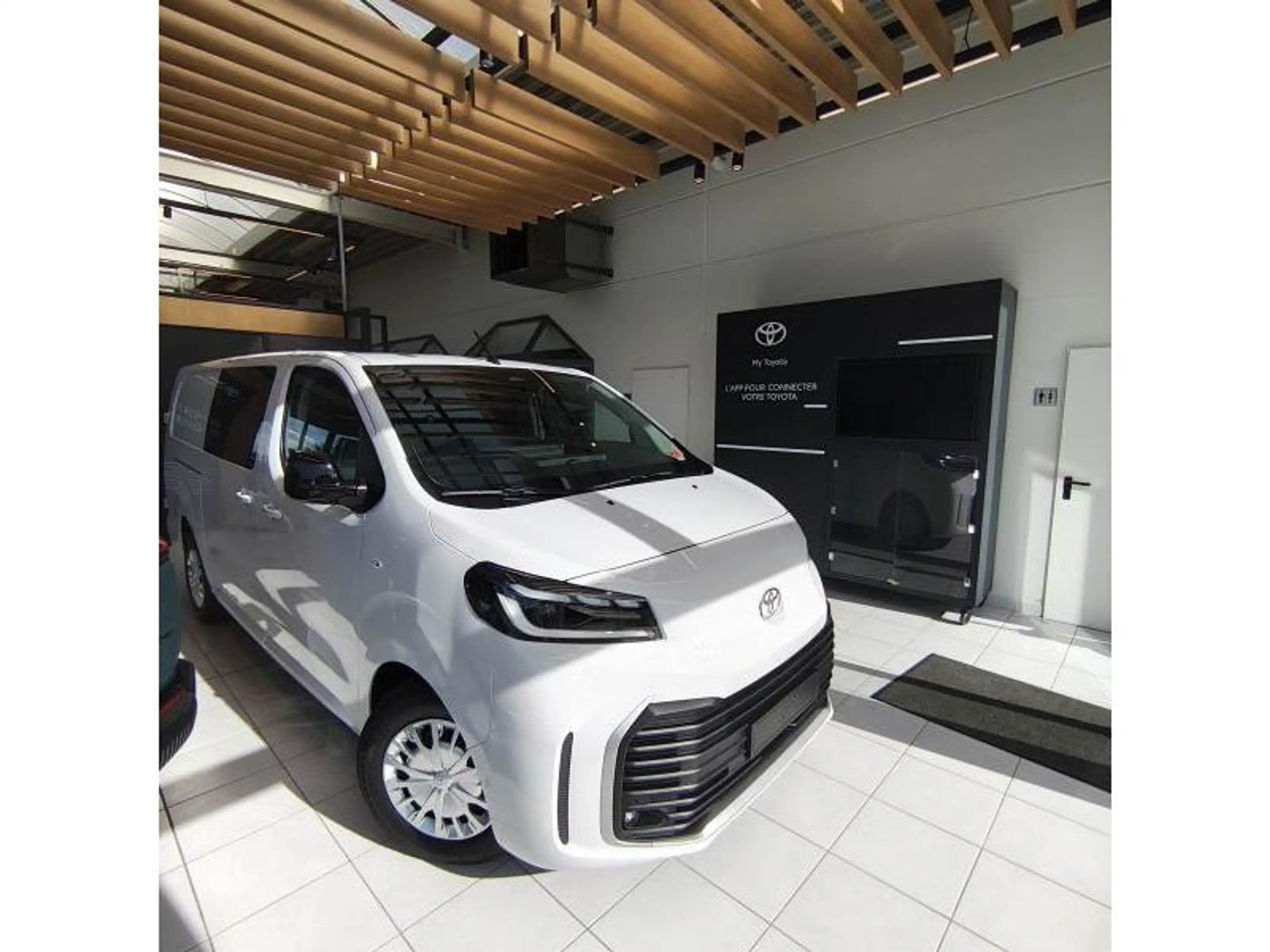 Toyota Proace Dynamic 2d 5pl DOUBLE CAB EN STOCK!!! — photo 2