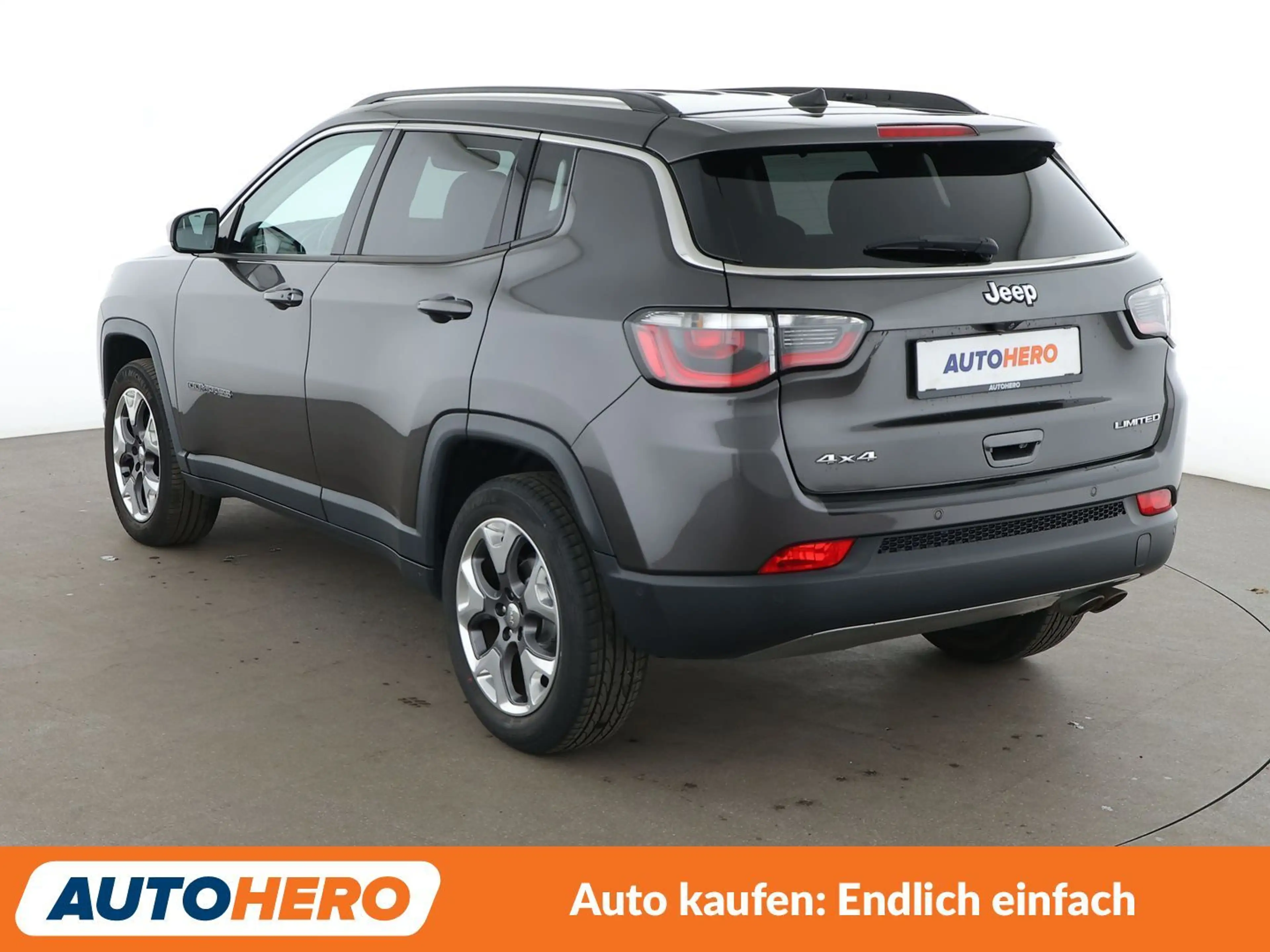 Jeep Compass 2.0 M-Jet Limited 4WD *NAVI*BI-XENON*ACC*CAM*PDC* — photo 4