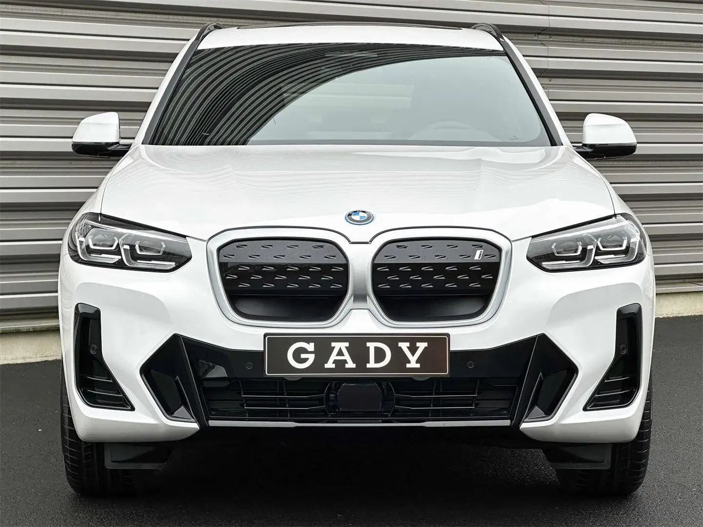 BMW iX3 M Sport - 0,99 Prozent Zinsaktion Weiß - 2