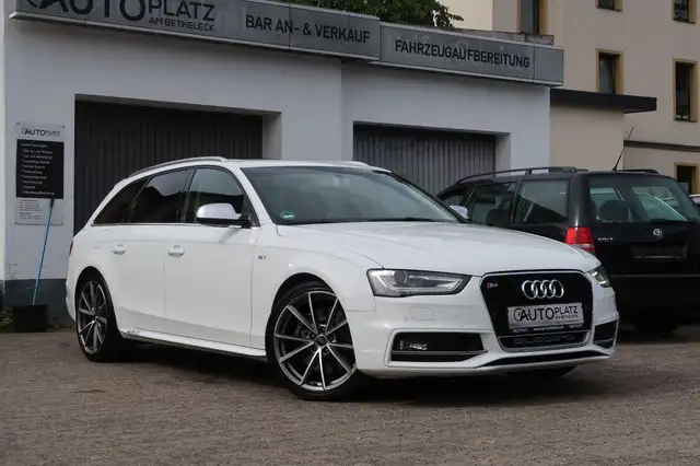 Audi S4 Avant 3.0 TFSI quattro *ACC *LEDER *PANORAMA