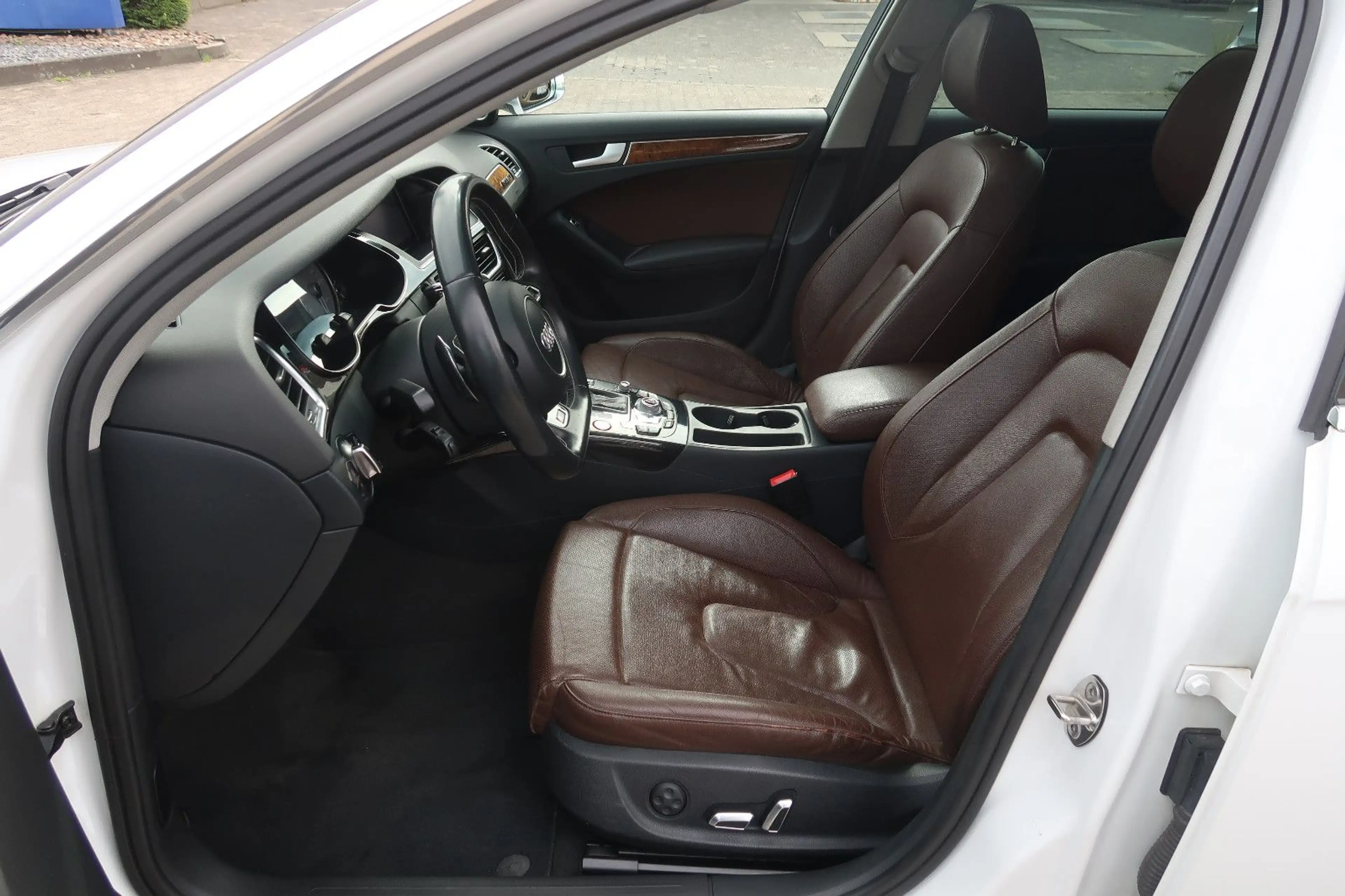 Audi S4 Avant 3.0 TFSI quattro *ACC *LEDER *PANORAMA — photo 9