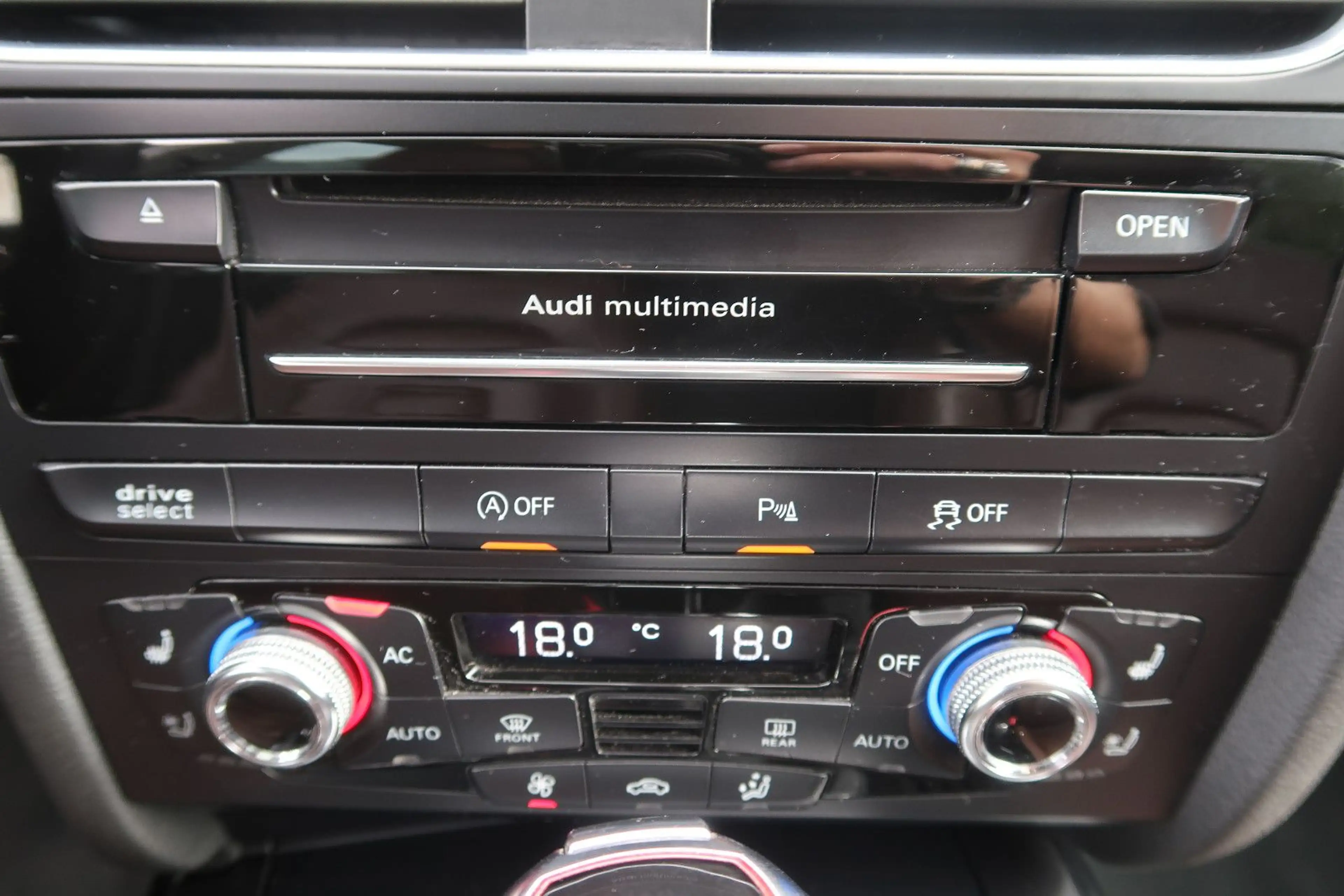 Audi S4 Avant 3.0 TFSI quattro *ACC *LEDER *PANORAMA — photo 15