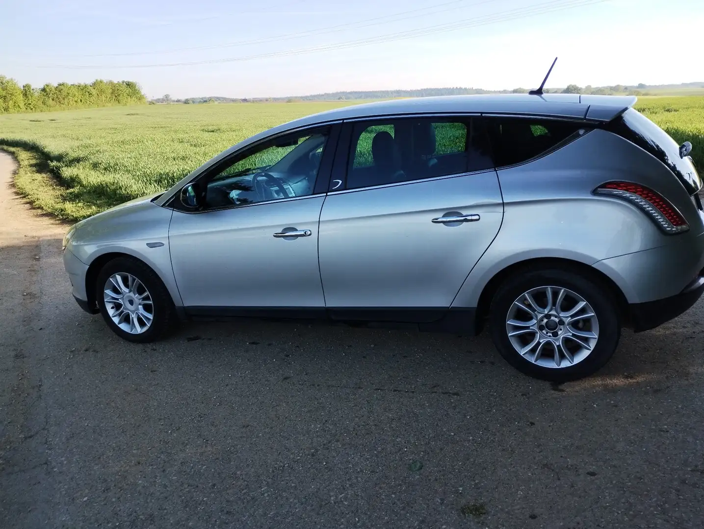 Lancia Delta 1.6 Multijet 16v DFN6 Oro - 2