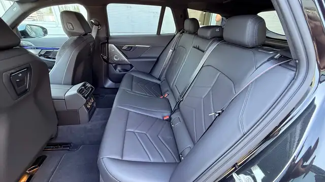 BMW 540 d xDrive M-Sportpaket Pro Ansicht 18