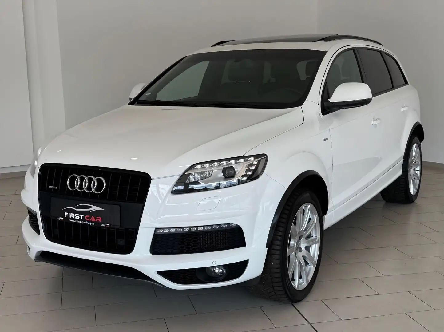 Audi Q7 4.2 V8 TDI Quattro S-Line 7-Sitzer|PANO|AHK| Weiß - 1