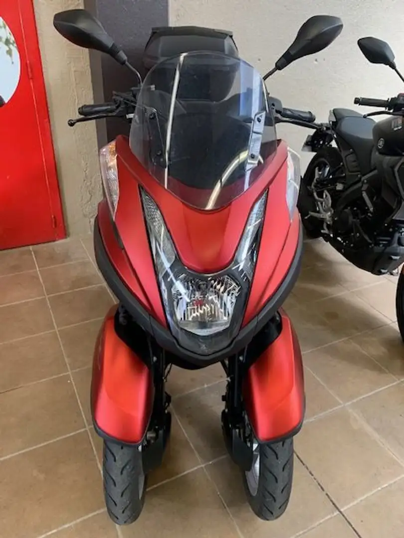 Yamaha TriCity Rouge - 2