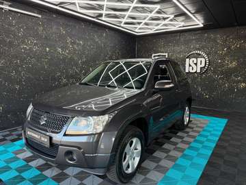 1.6 Club/2HND/4X4/TÜVNEU