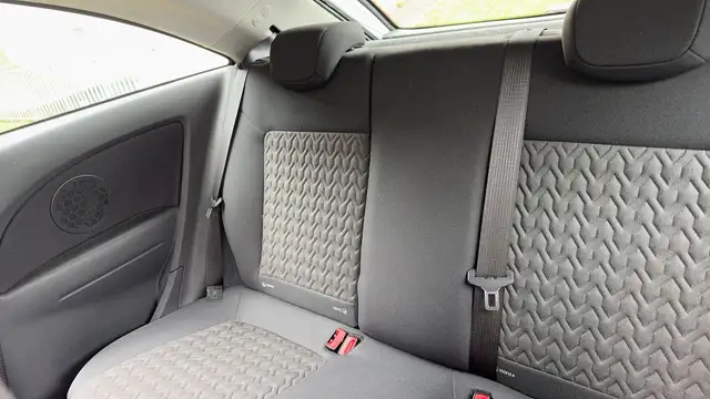Opel Corsa view 9