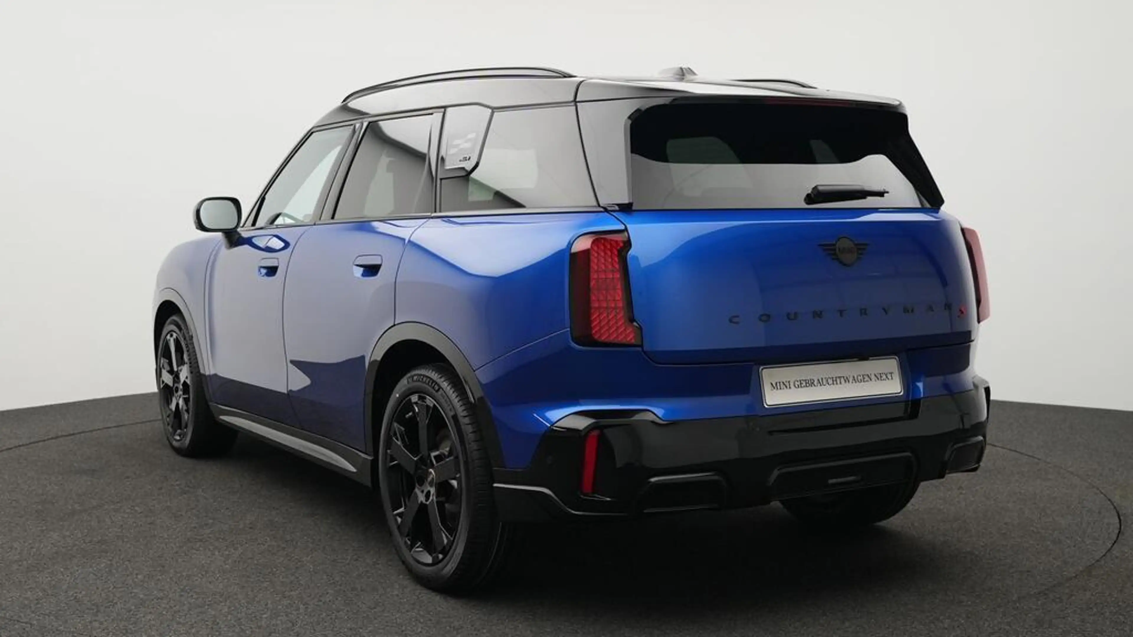 MINI Countryman S All4 John Cooper Works Trim — photo 4