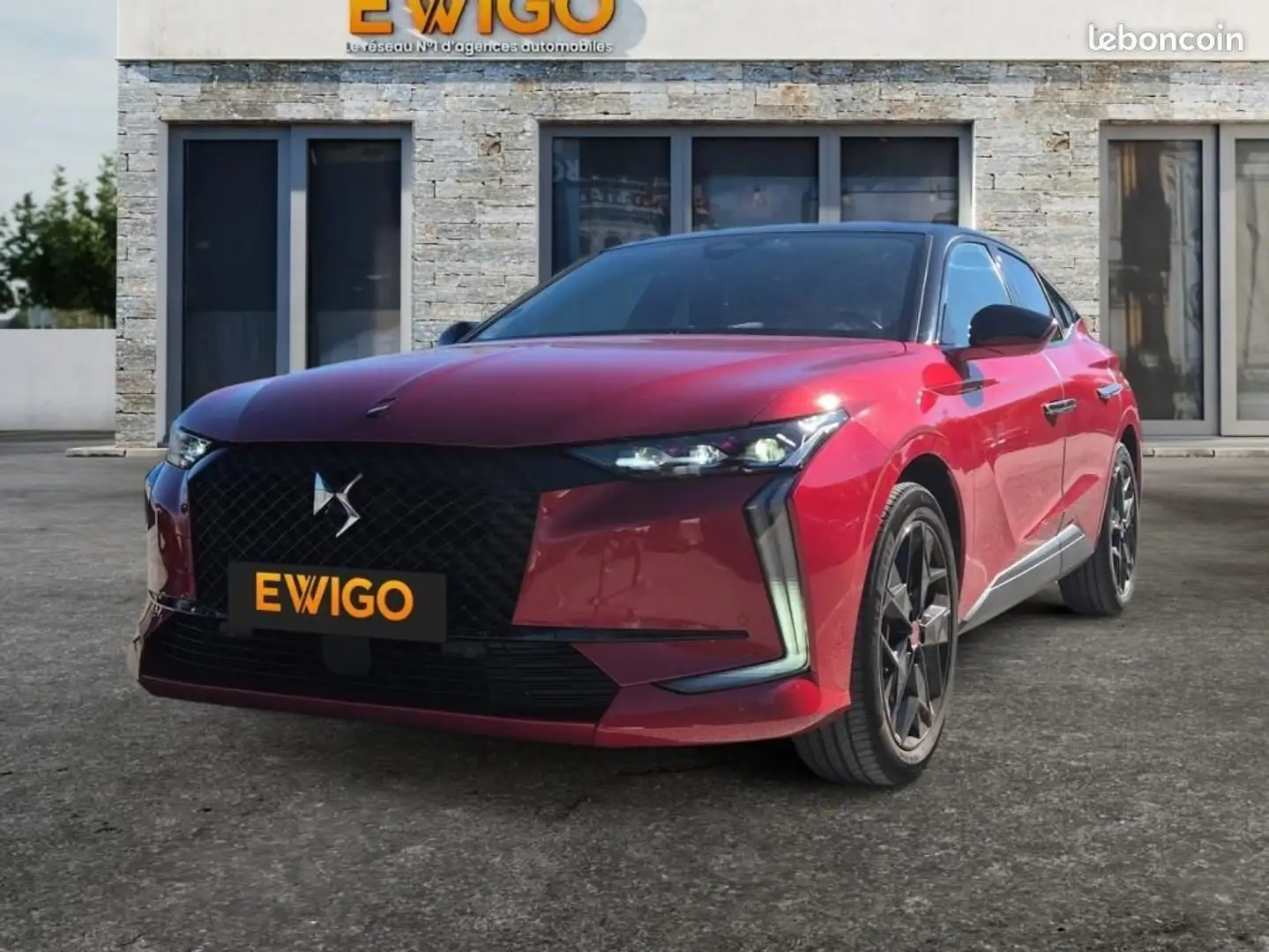 DS Automobiles DS 4 e-tense 1.6 225h 180 phev hybrid 13.2kwh performance line plus eat bva 2 revisions faites pn... Rouge - 1