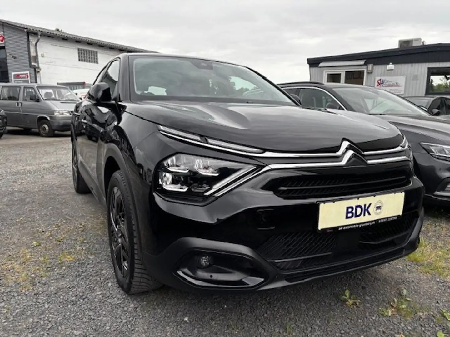 Citroen C4 Pure Tech Plus Aut. -LED -Kamera -Winterpaket -uvm Schwarz - 1