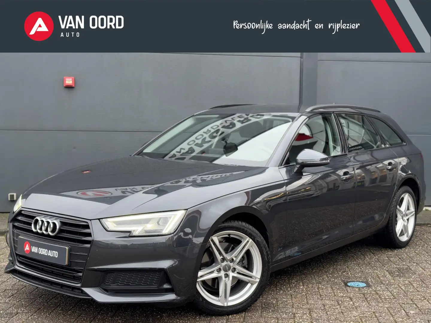 Audi A4 Avant 35 TFSI Sport Edition / 100 % Onderhoud / 1e Gris - 1