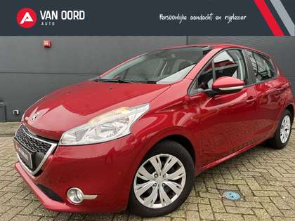 Peugeot 208 1.2 Envy / Nav /