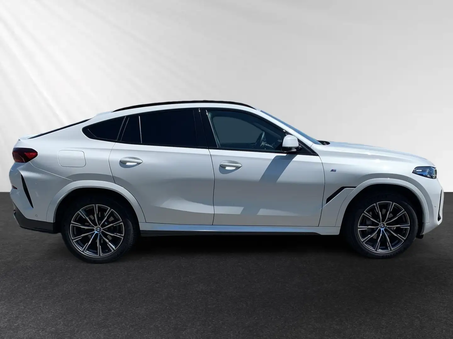 BMW X6 xDrive40d M Sport|AHK|Pano|Standhzg.|Harman/Kardon Bílá - 2