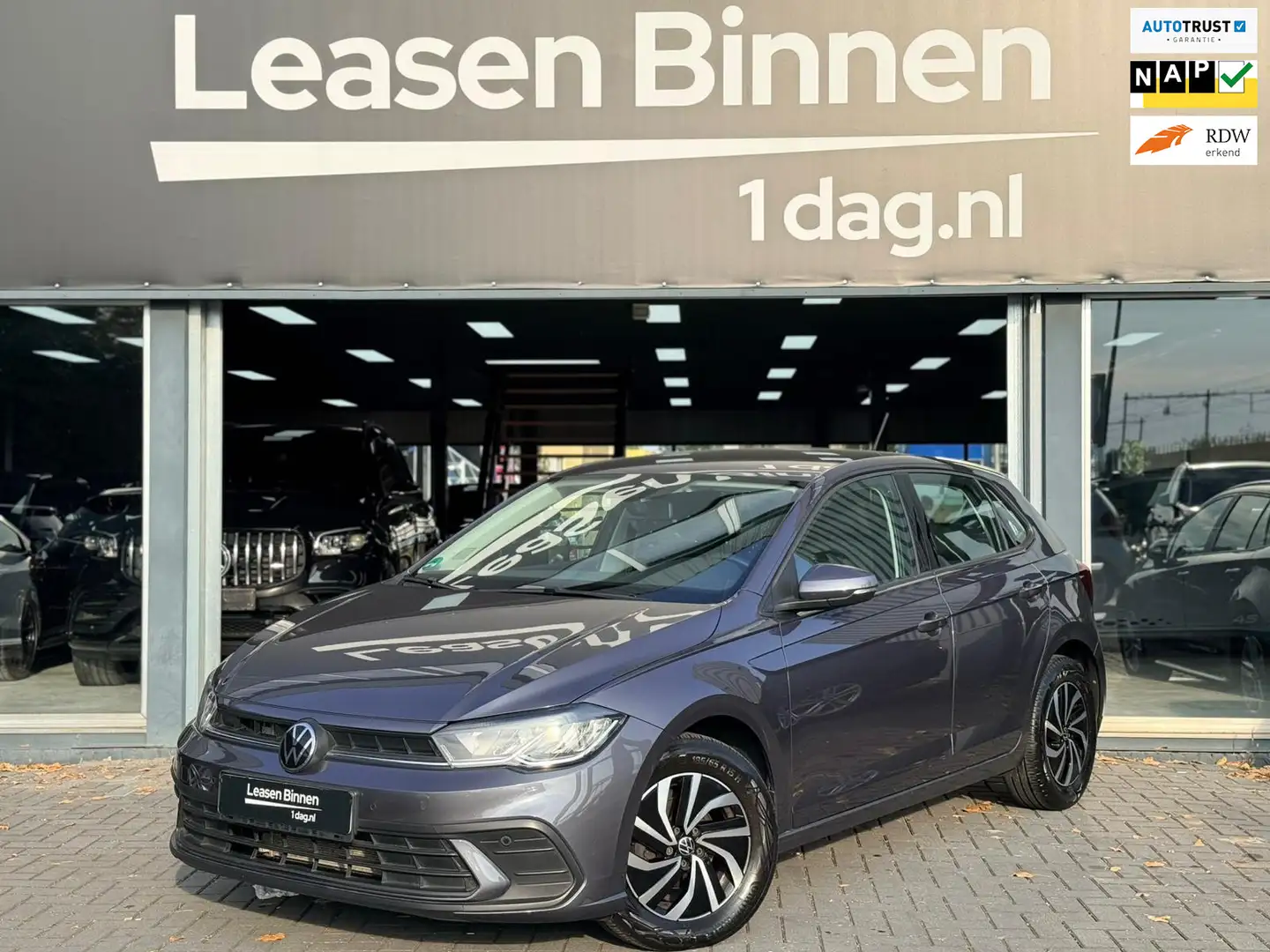 Volkswagen Polo 1.0 TSI Life Gris - 1