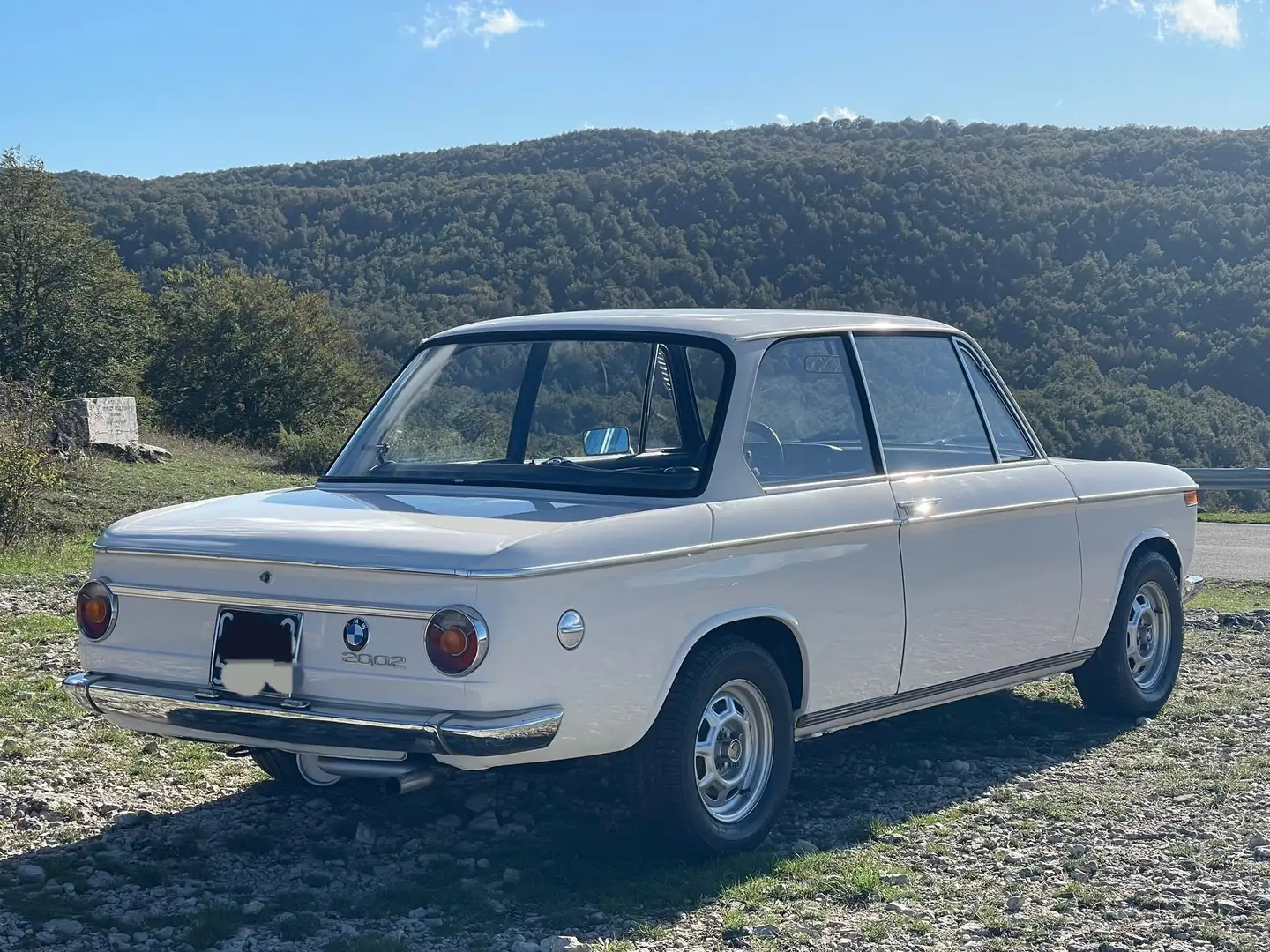 BMW 2002 2.0cc (permuta) White - 2
