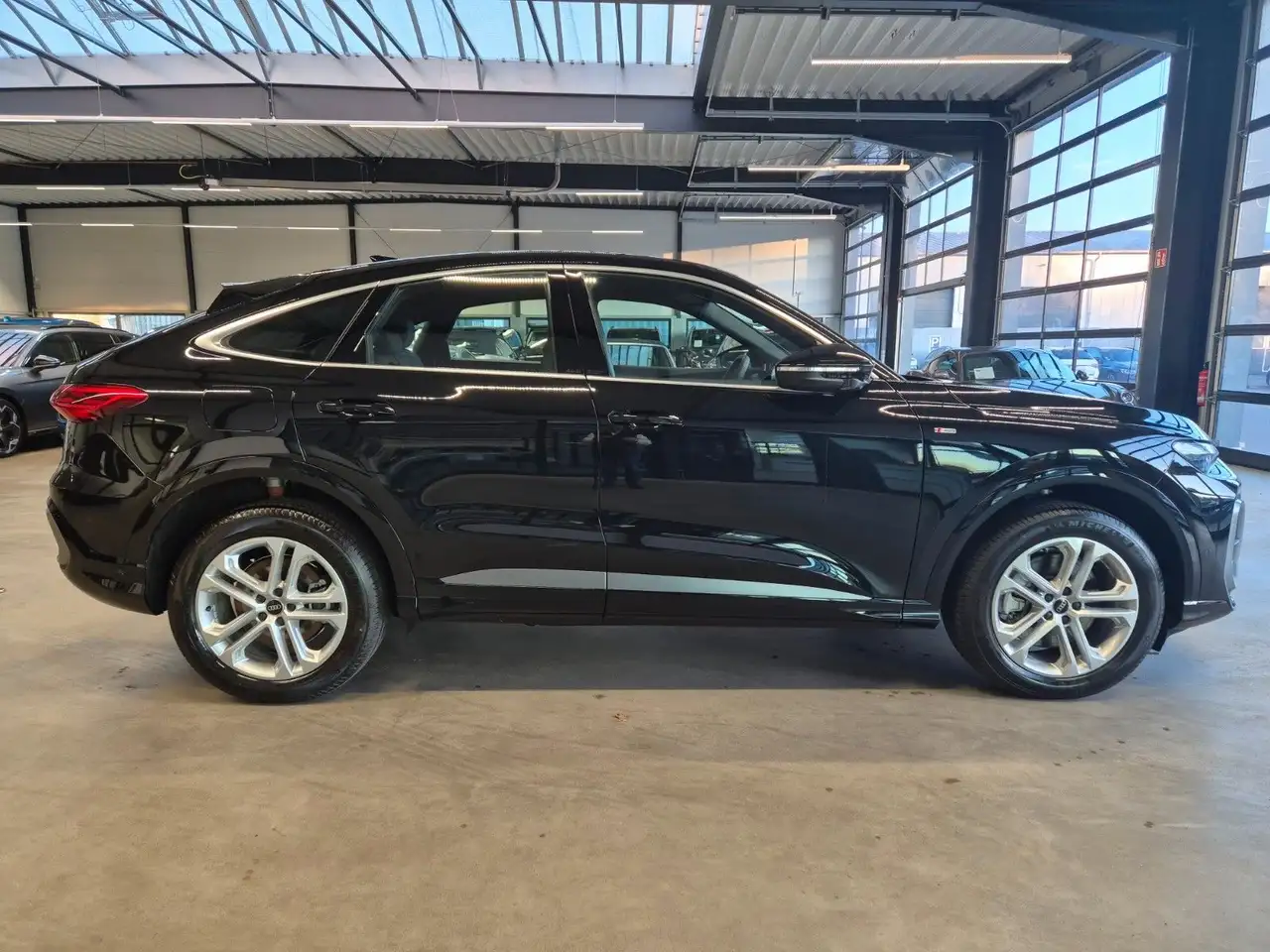 Audi Q5 SPORTBACK 2.0TDI QUATTRO S LINE MATRIX 360CAM 4