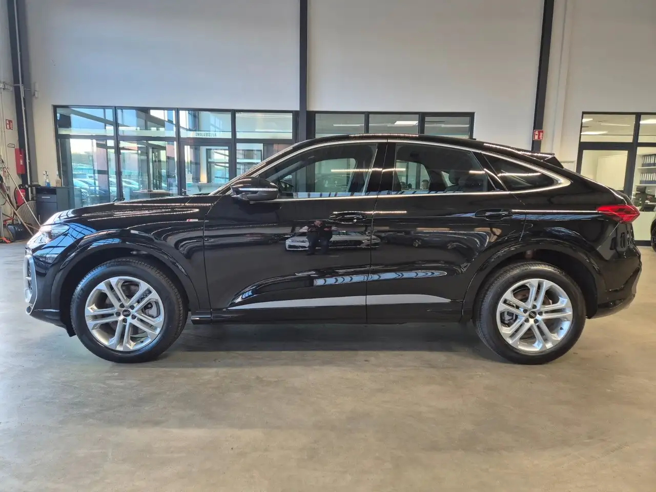 Audi Q5 SPORTBACK 2.0TDI QUATTRO S LINE MATRIX 360CAM 7