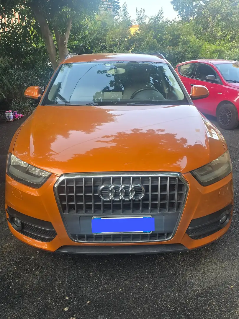 Audi Q3 Q3 2.0 tdi 140cv Arancione - 1