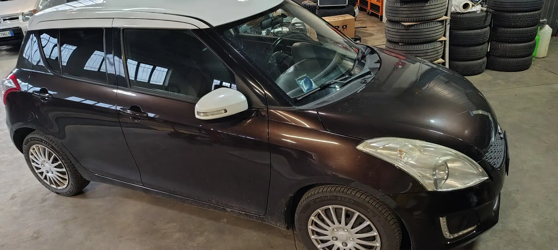 Suzuki Swift 5p 1.2 vvt B-Cool Bi-Color - 1