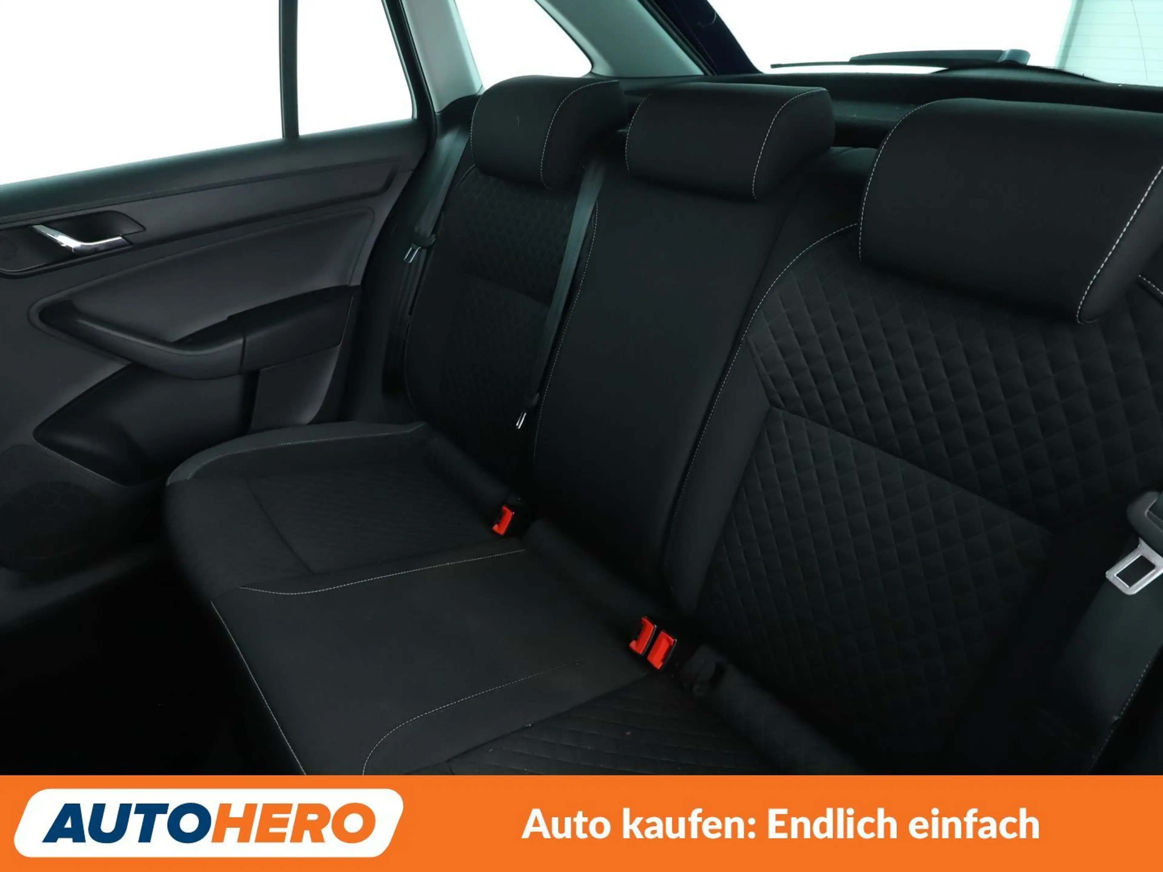 Skoda Rapid/Spaceback 1.2 TSI Emotion Plus*TEMPO*PDC*SHZ*KLIMA* — photo 14