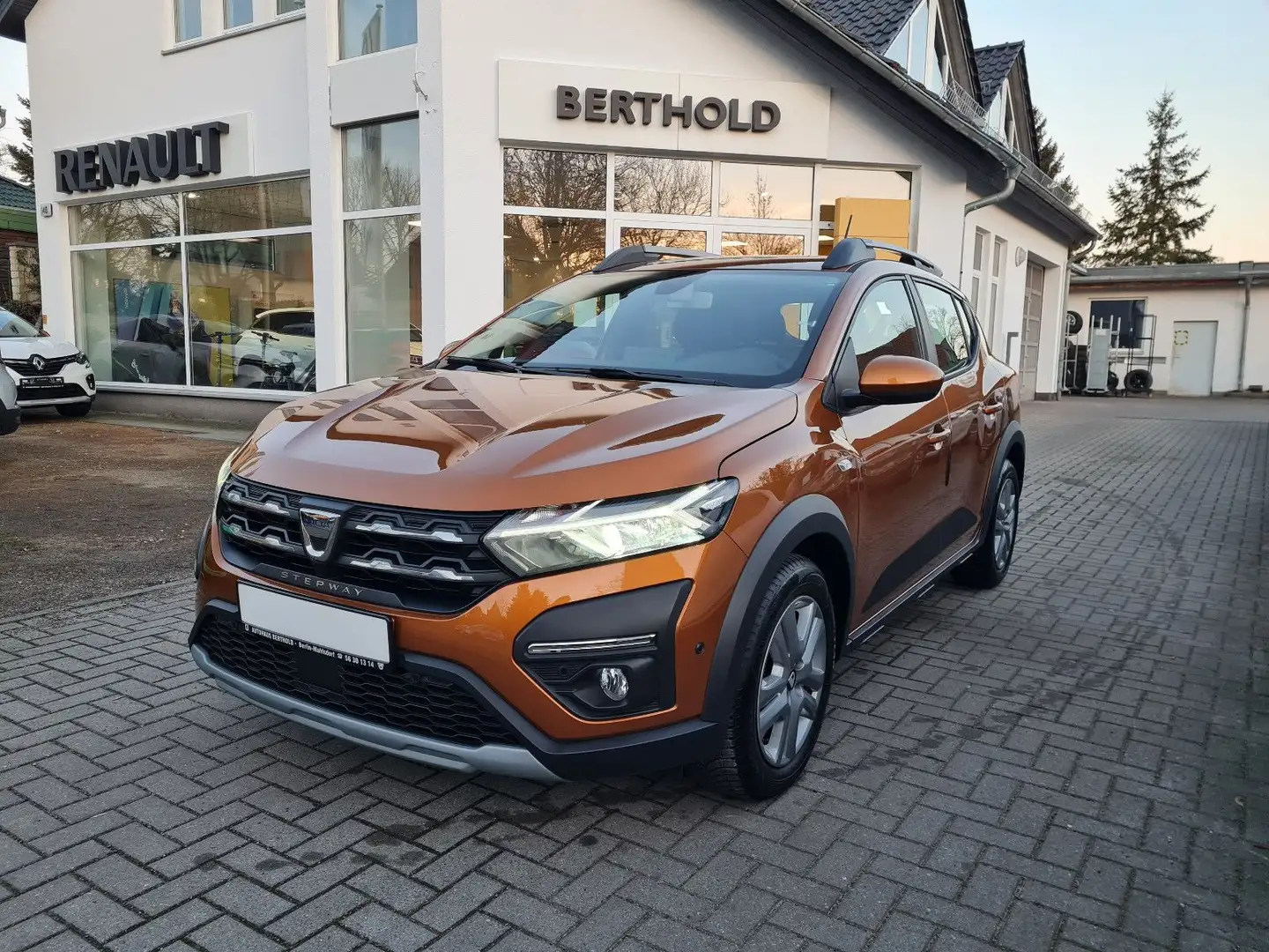 Dacia Sandero III Stepway Comfort TCe 90 LPG Orange - 1