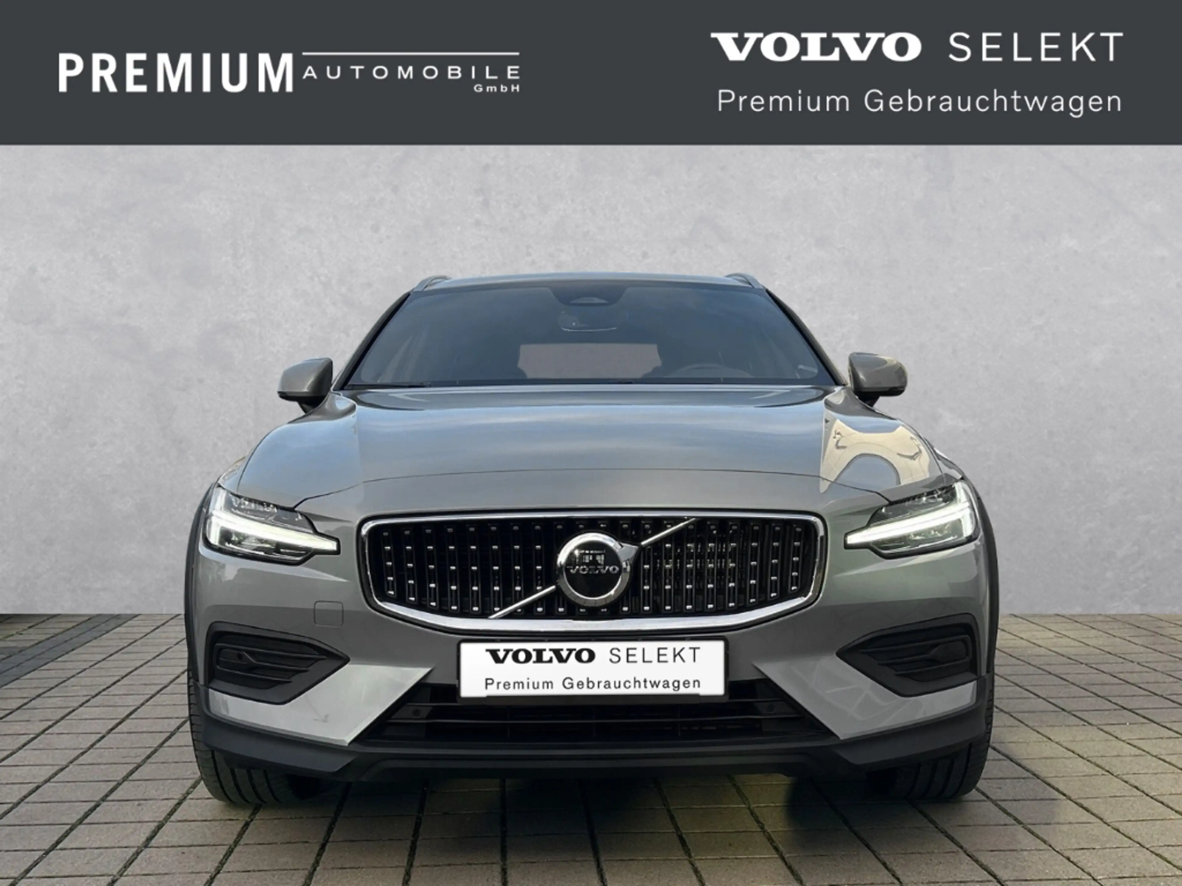 Volvo V60 Cross Country B4 AWD Diesel Plus Bright Sitzhzg./DAB+/Kamera — photo 8