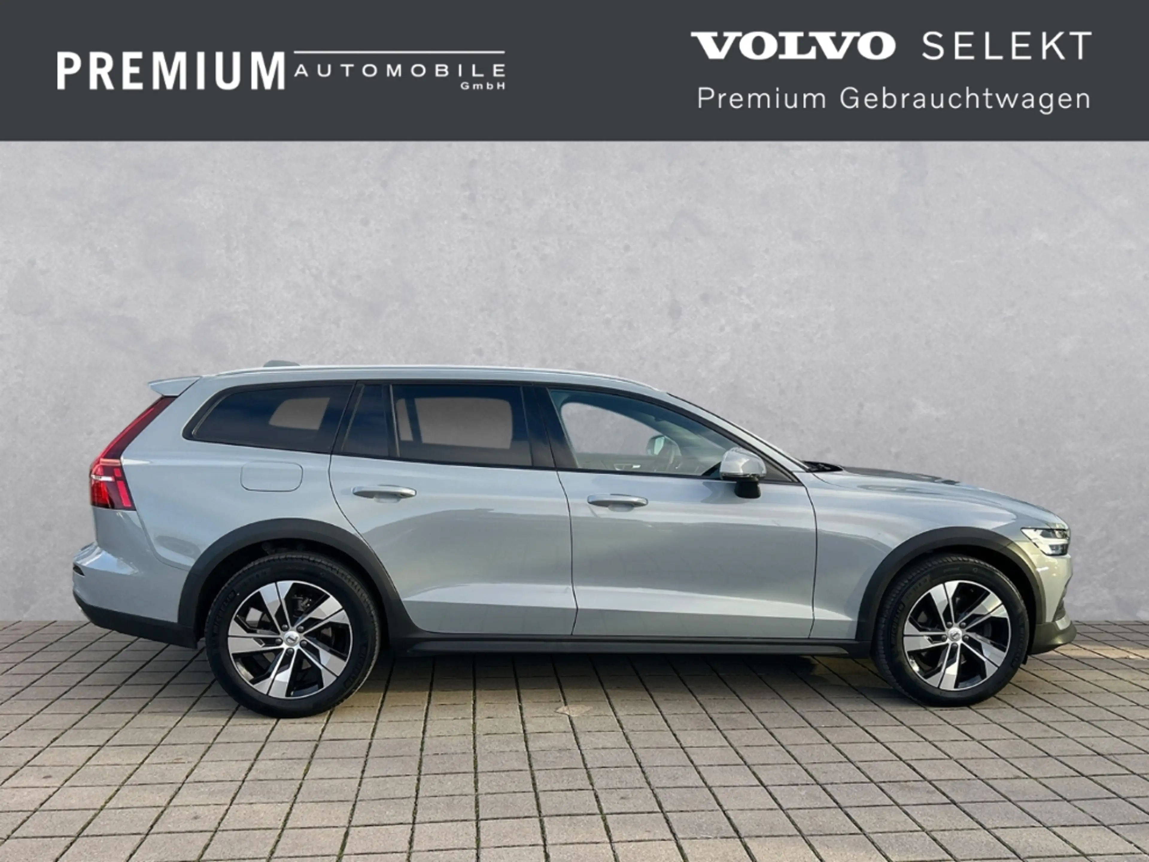 Volvo V60 Cross Country B4 AWD Diesel Plus Bright Sitzhzg./DAB+/Kamera — photo 6